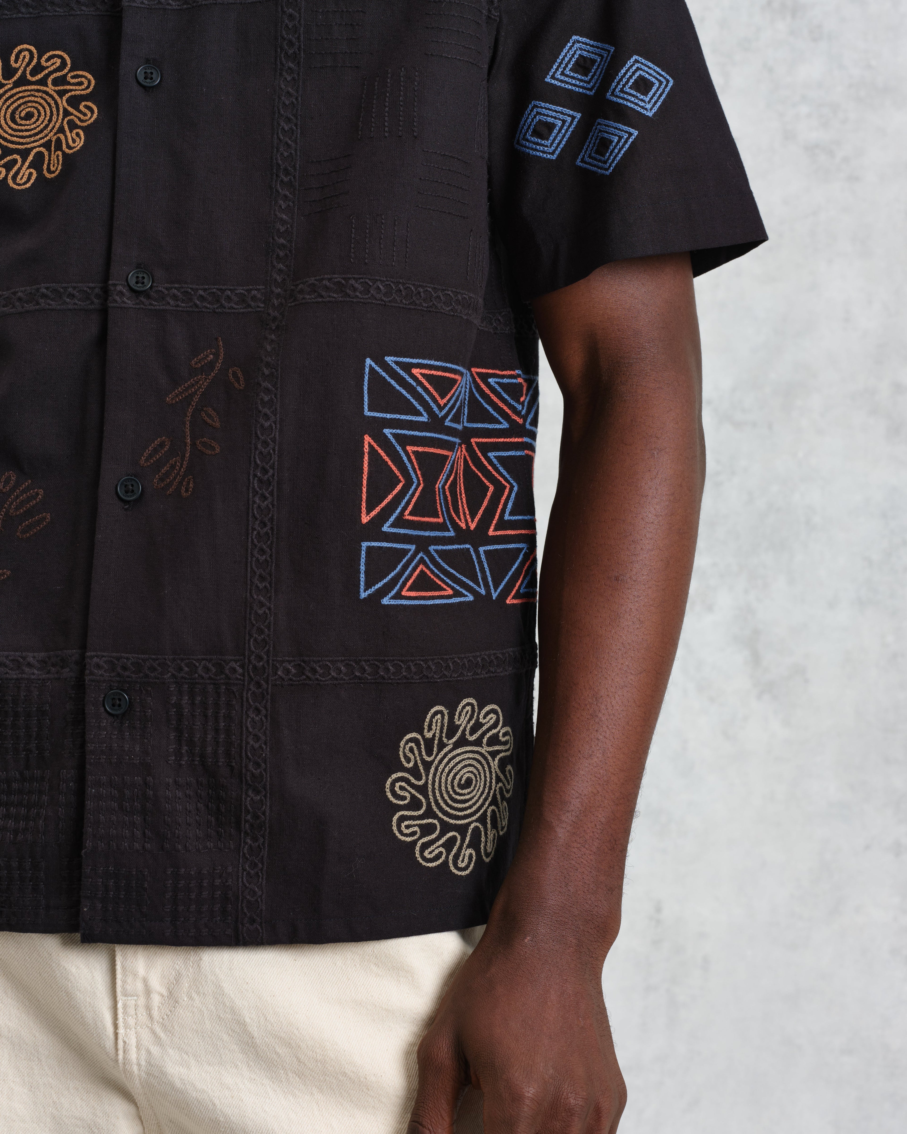 Didcot - Navy Doodle Embroidered Short-Sleeve Shirt