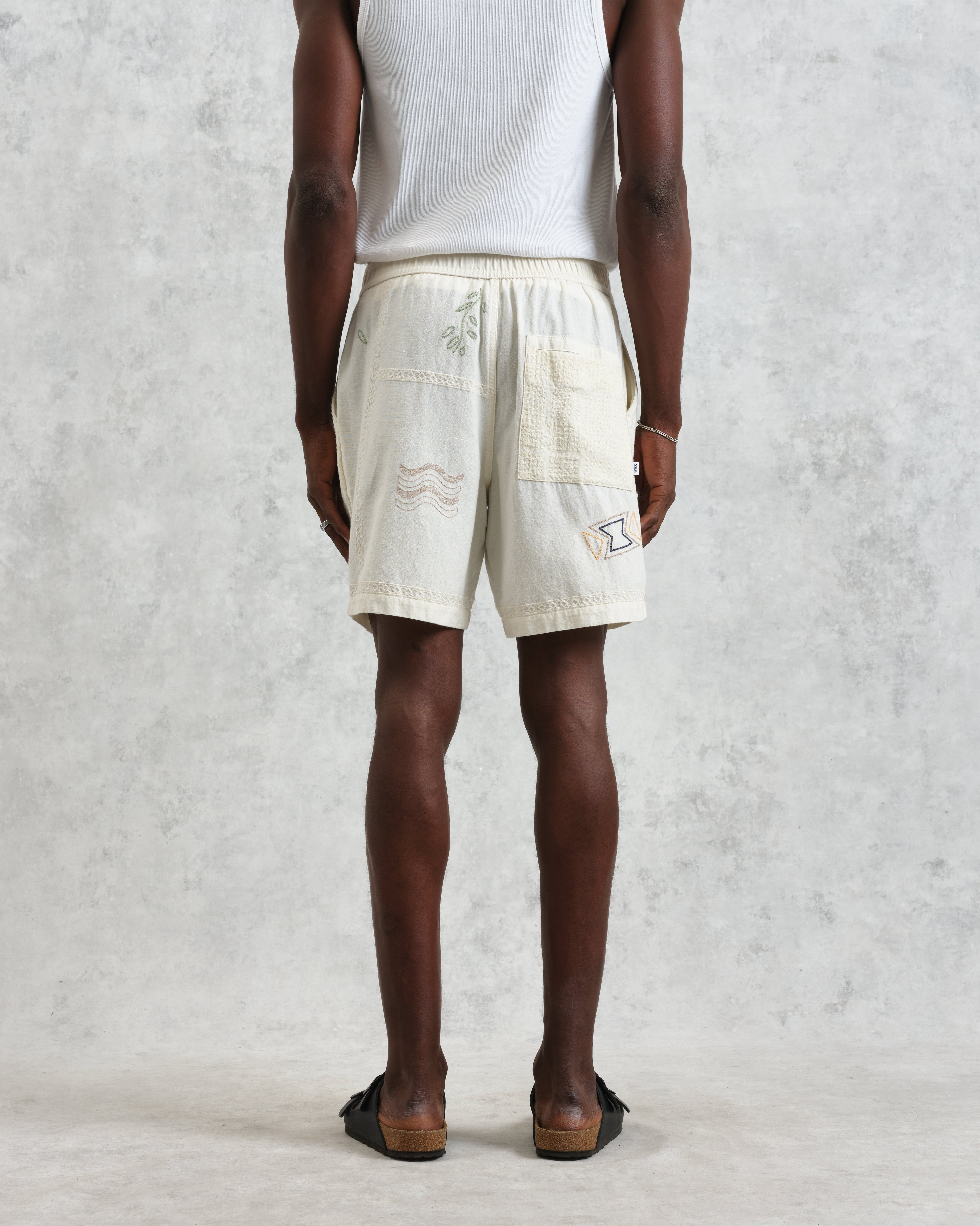 Kurt - Ecru Doodle Embroidered Shorts
