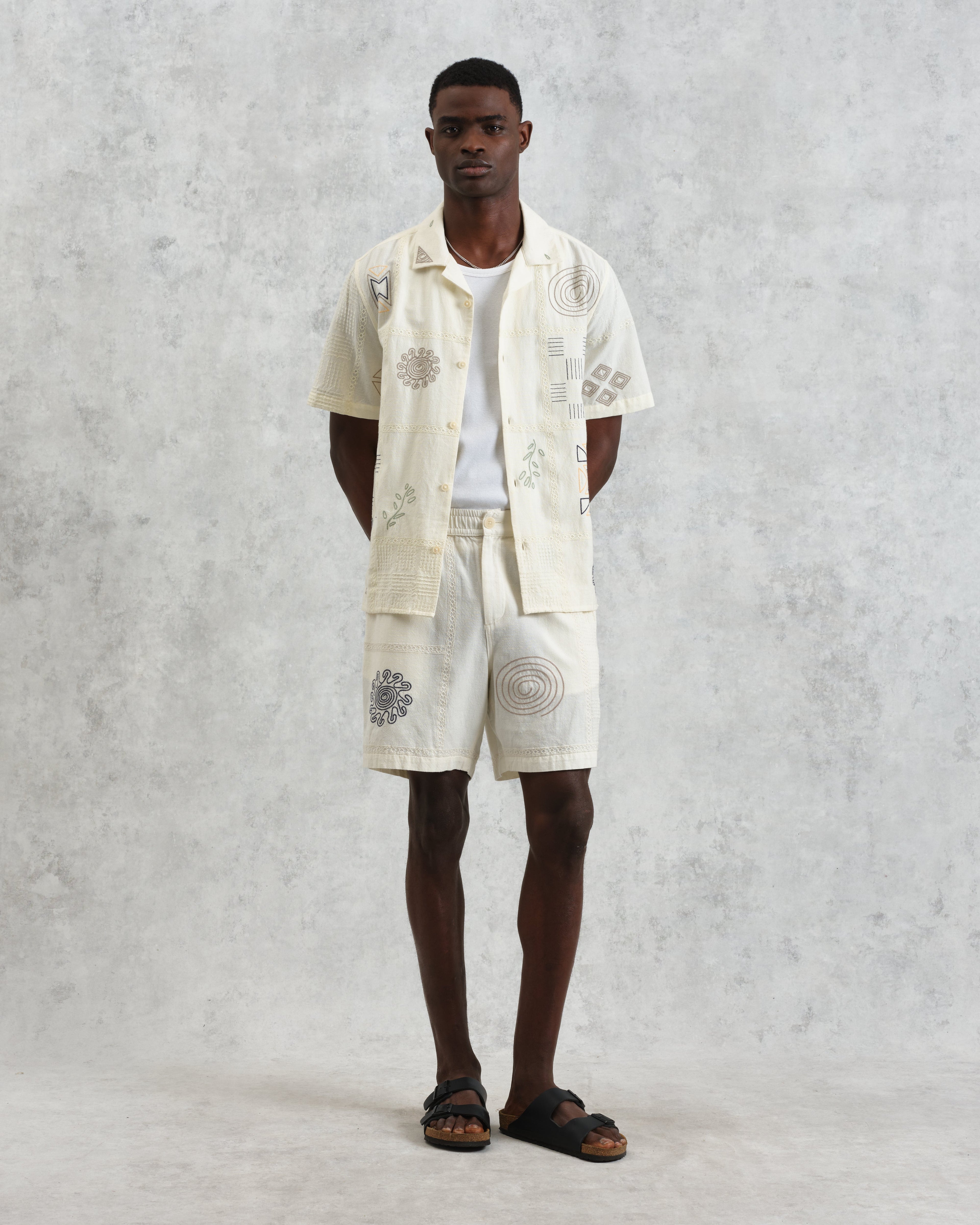 Kurt - Ecru Doodle Embroidered Shorts