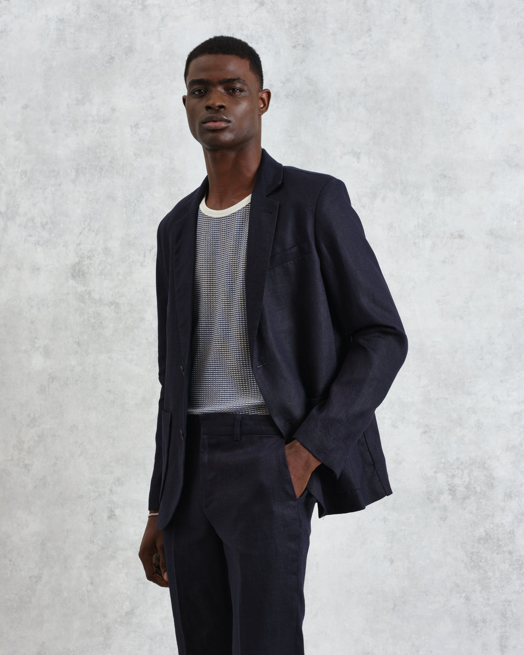Fintry - Midnight Navy Linen Blazer