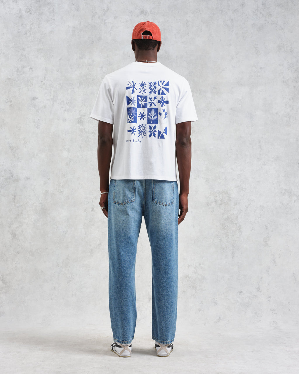 Dean - Ecru And Blue Floral Graphic Organic Cotton T-Shirt