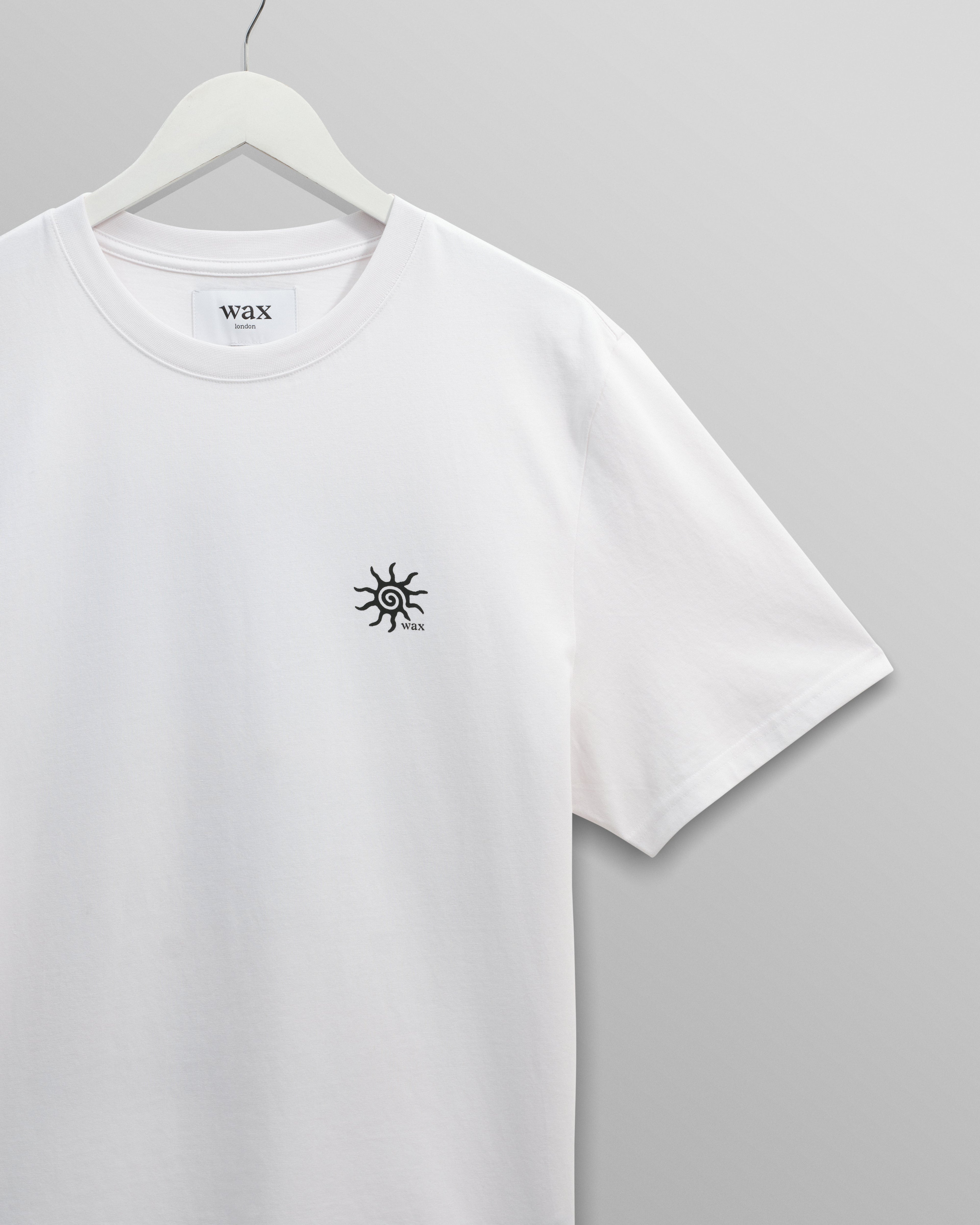 Dean - White London Postcard Graphic Organic Cotton T-Shirt