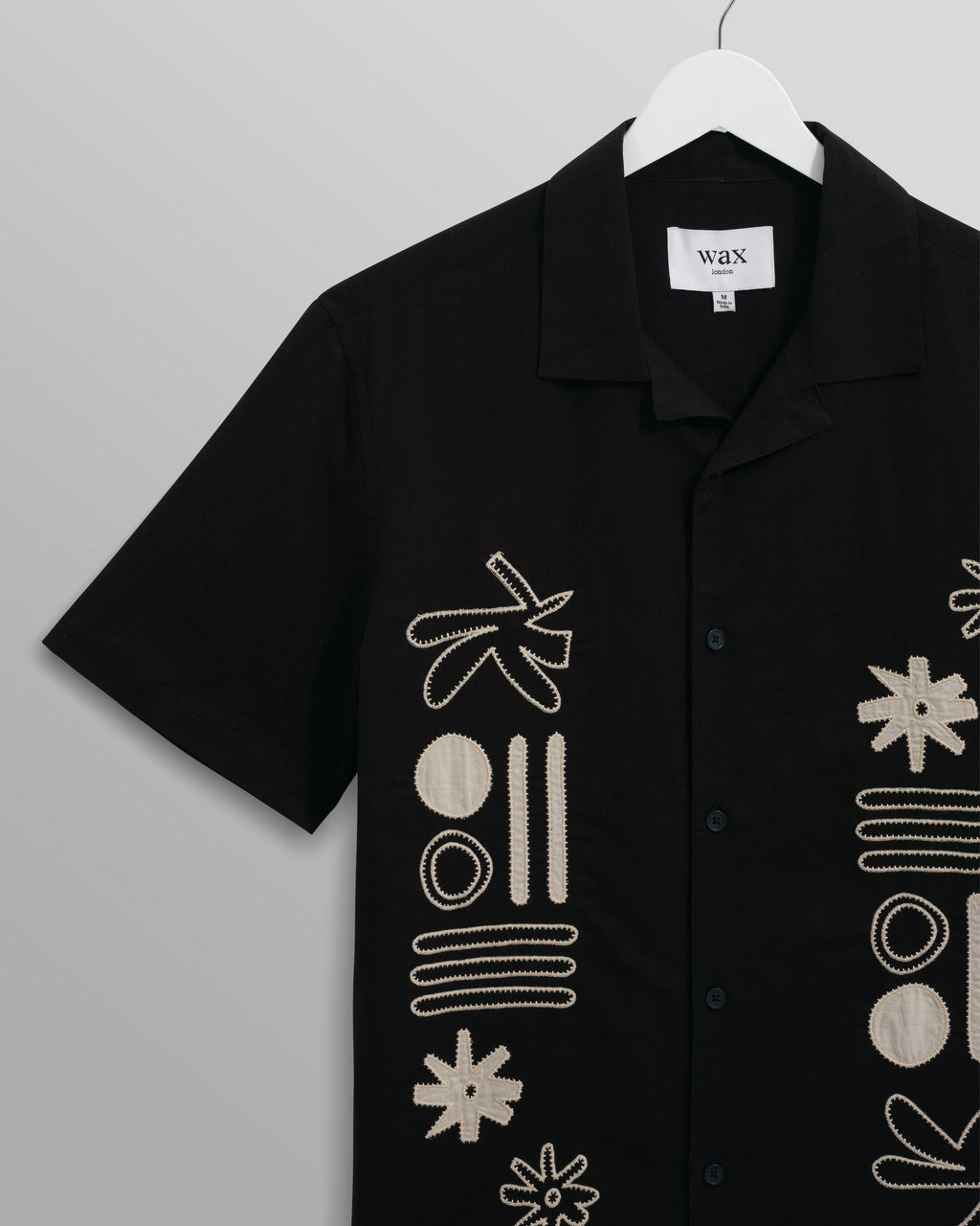Didcot - Black And Ecru Abstract Applique Short-Sleeve Shirt
