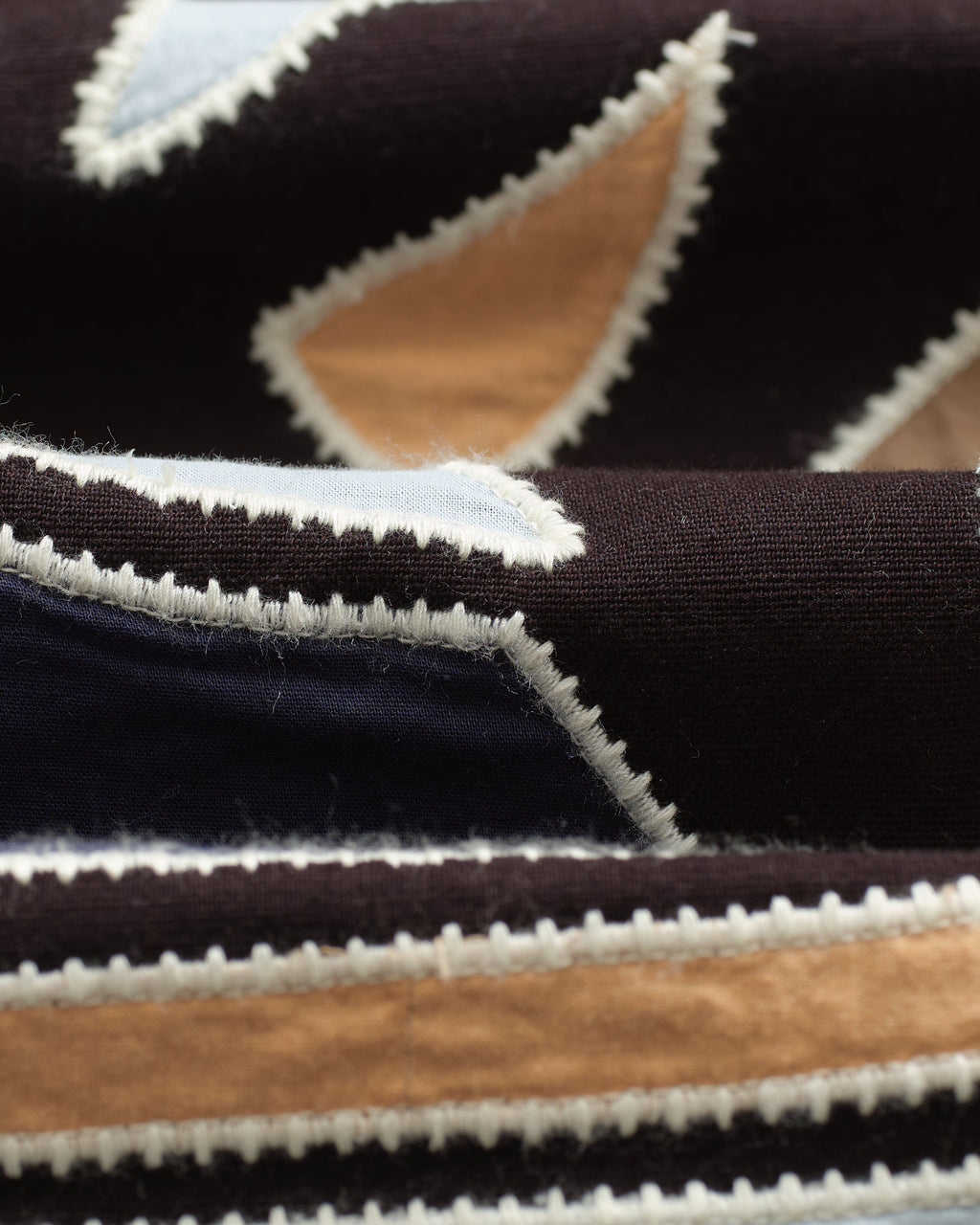 Didcot - Black And Multicolour Applique Short-Sleeve Shirt