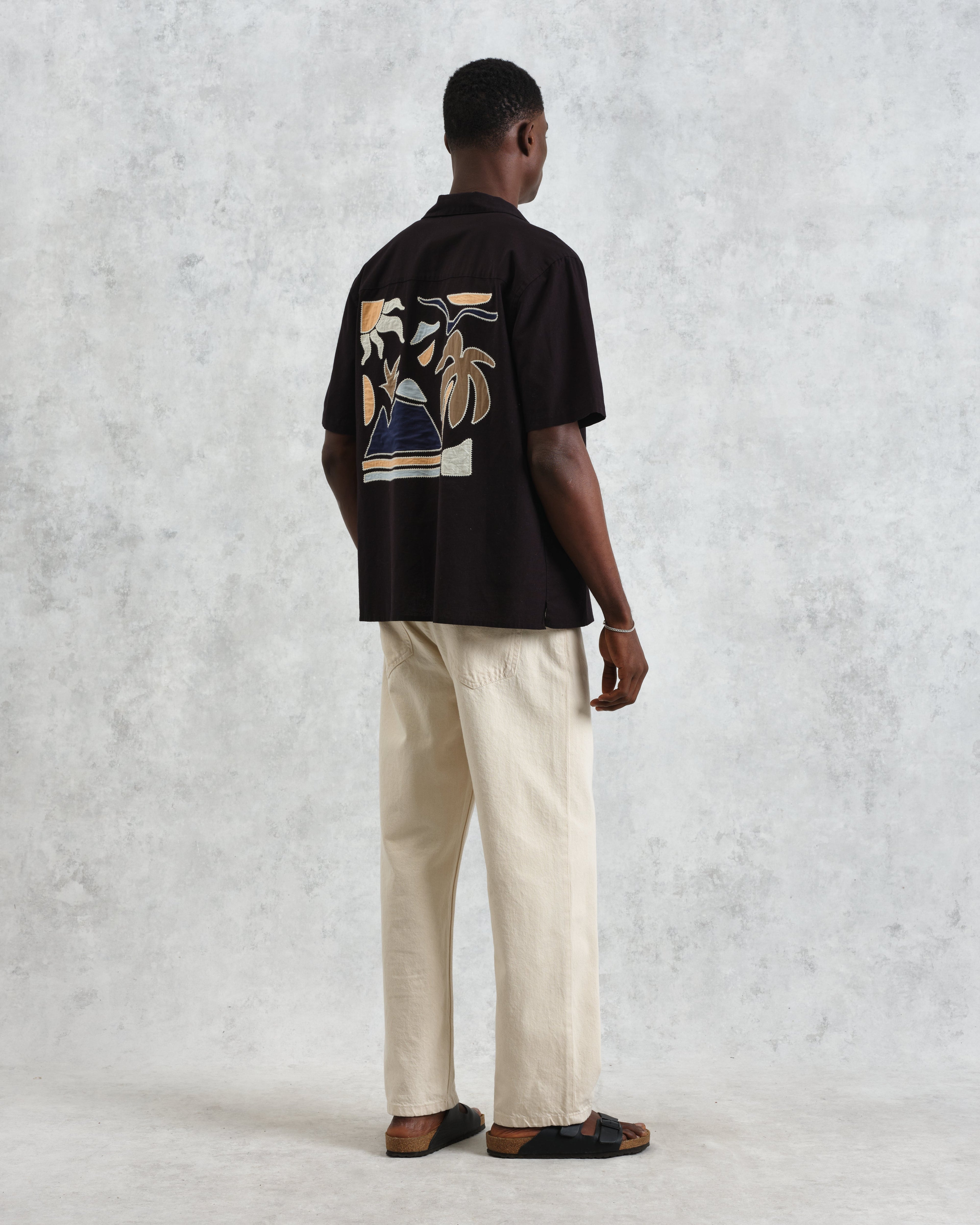Didcot - Black And Multicolour Applique Short-Sleeve Shirt