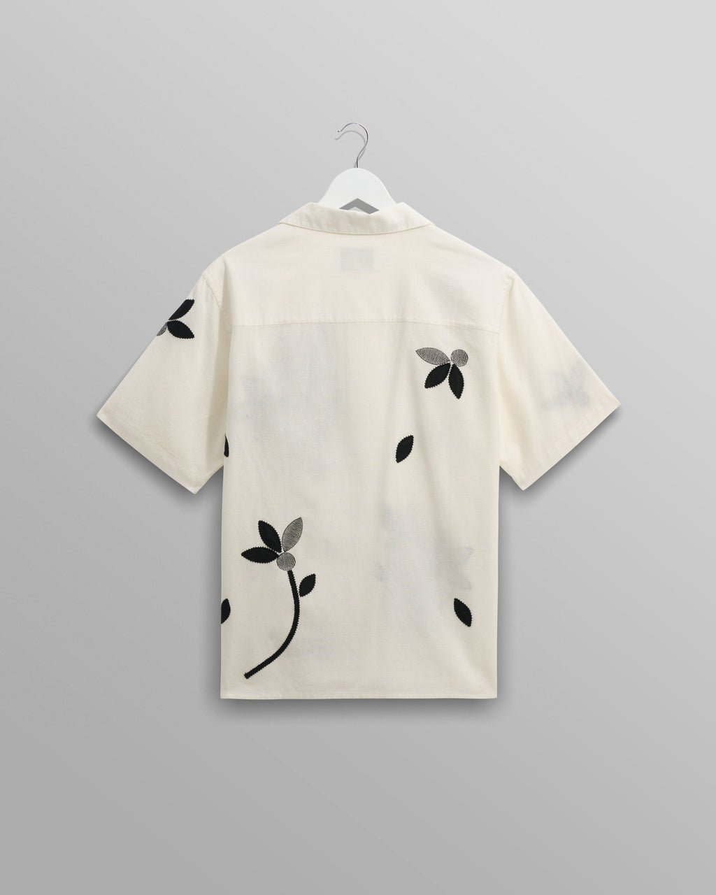 Didcot - Ecru And Black Bloom Applique Short-Sleeve Shirt