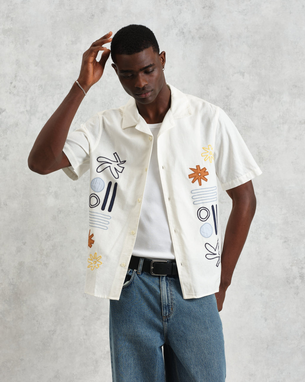 Didcot - Ecru And Multicolour Abstract Applique Short-Sleeve Shirt