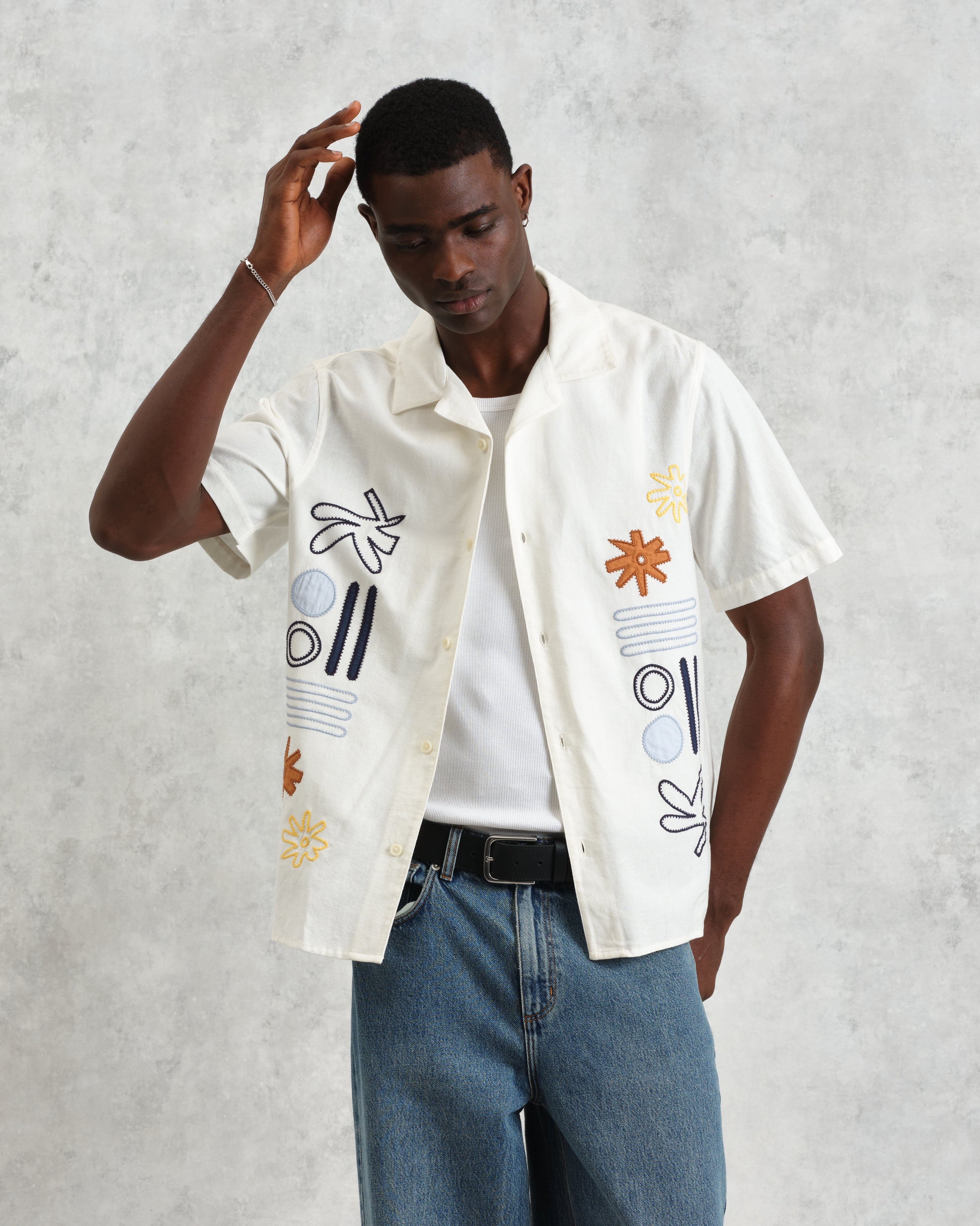 Didcot - Ecru And Multicolour Abstract Applique Short-Sleeve Shirt