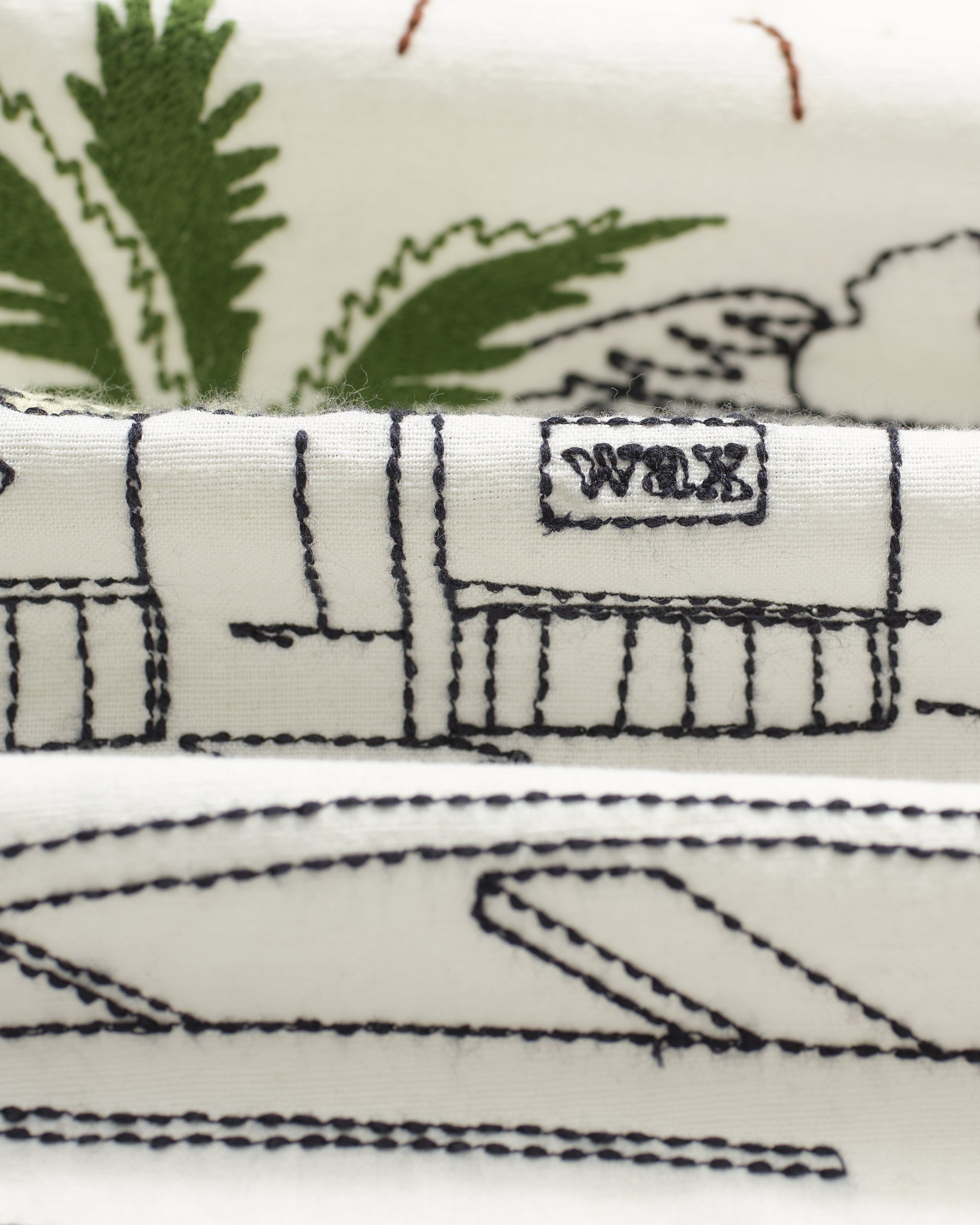 Didcot - Ecru And Multicolour Embroidered Short-Sleeve Shirt