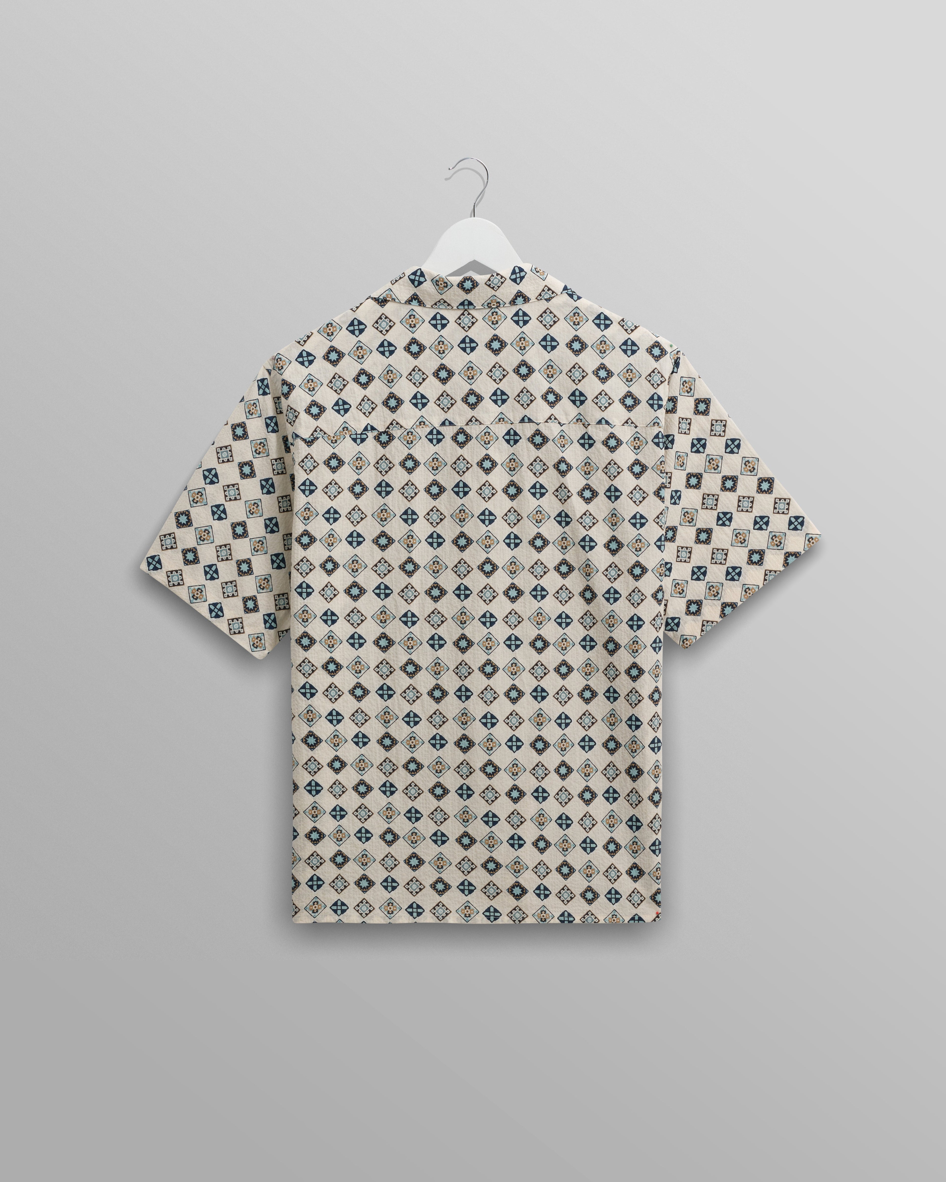 Didcot - Ecru And Multicolour Geometric Tile Seersucker Short-Sleeve Shirt