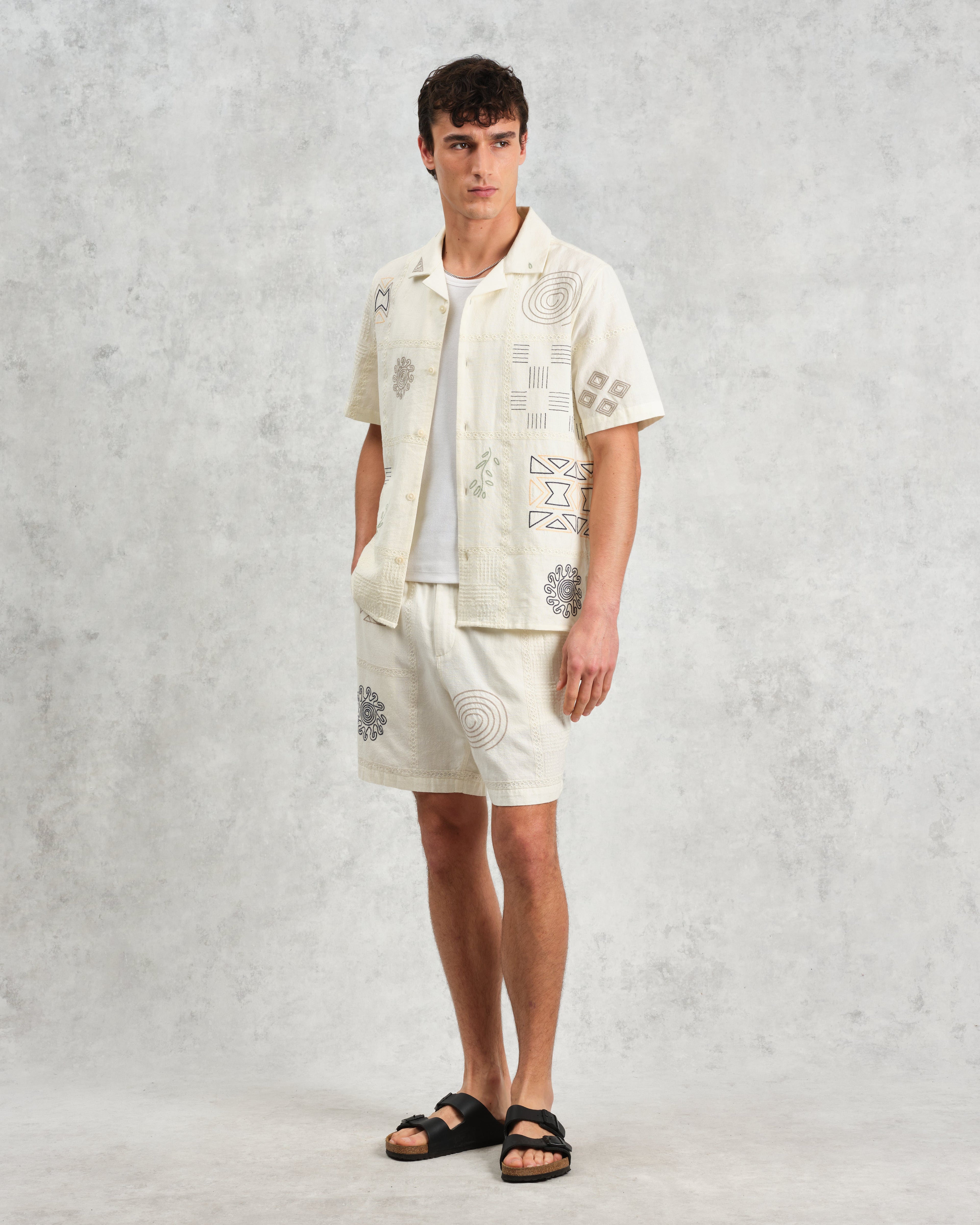 Didcot - Ecru Doodle Embroidered Short-Sleeve Shirt