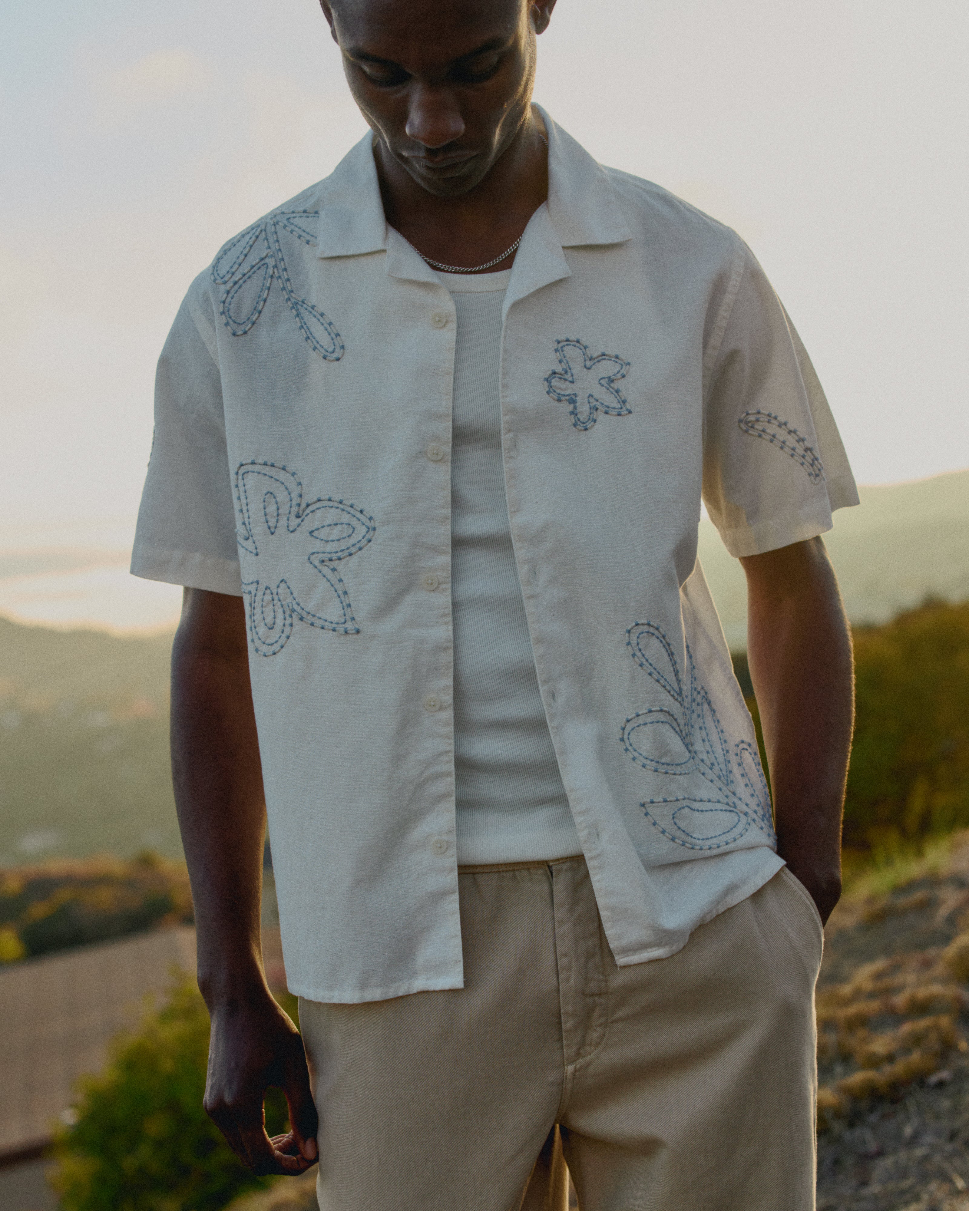 Didcot - Ecru And Blue Floral Embroidered Short-Sleeve Shirt
