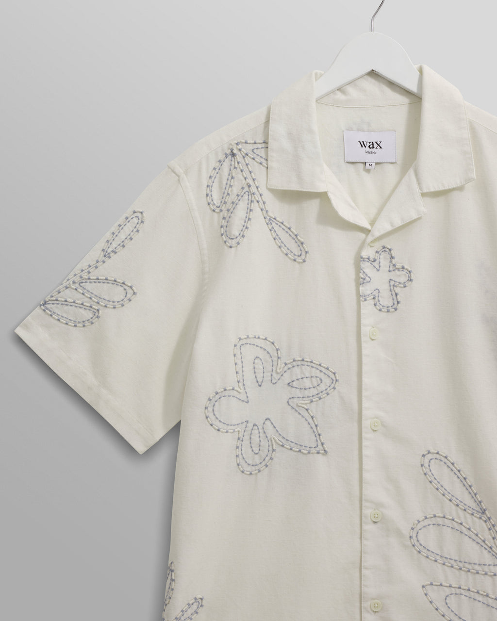 Didcot - Ecru And Blue Floral Embroidered Short-Sleeve Shirt