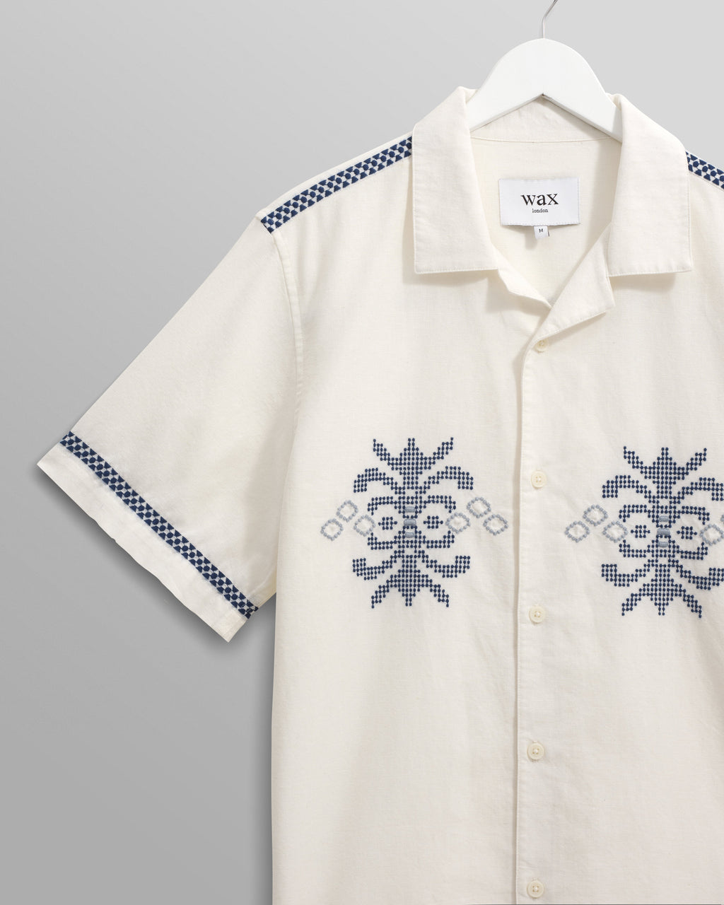 Didcot - Ecru Motif Embroidered Short-Sleeve Shirt