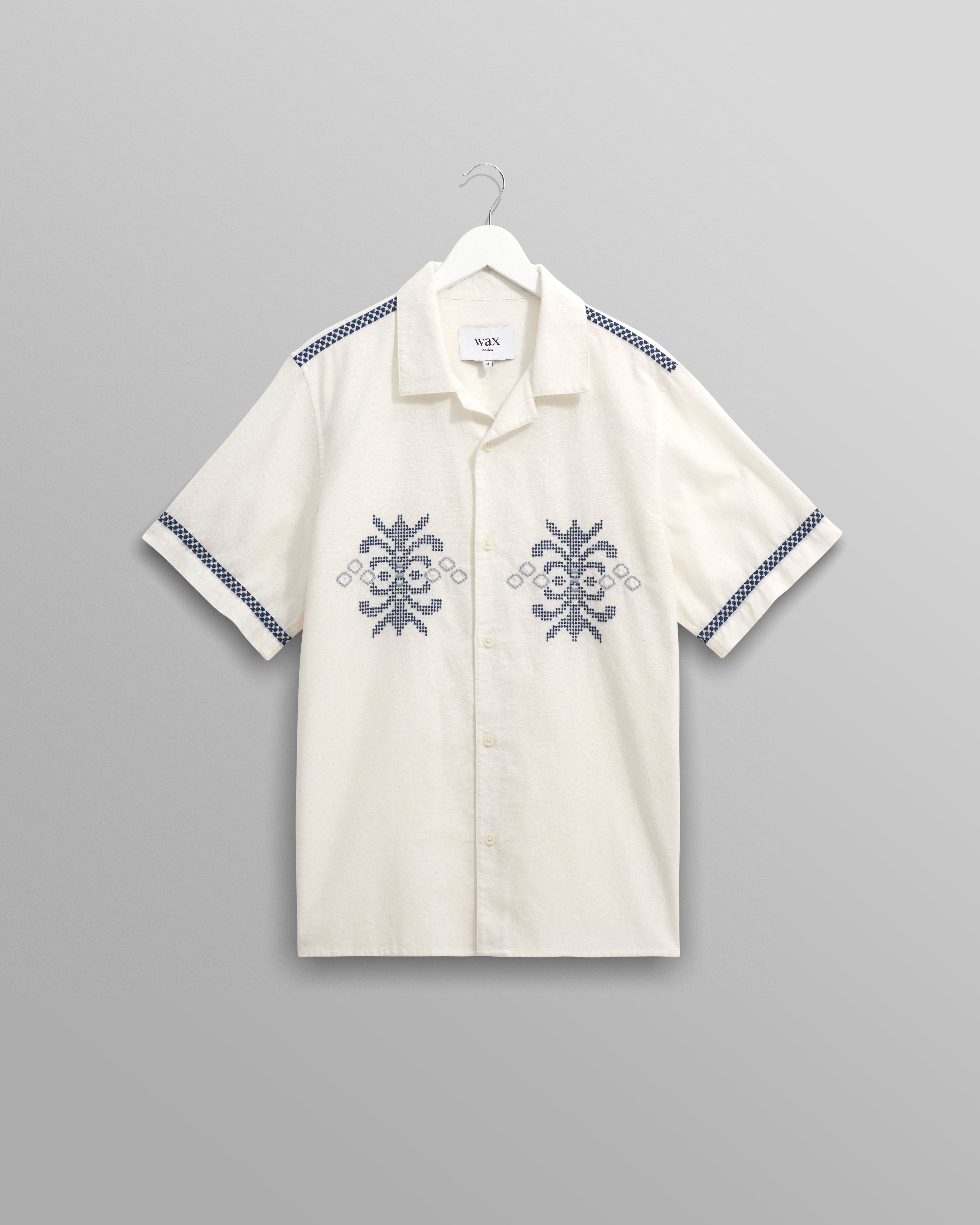 Didcot - Ecru Motif Embroidered Short-Sleeve Shirt