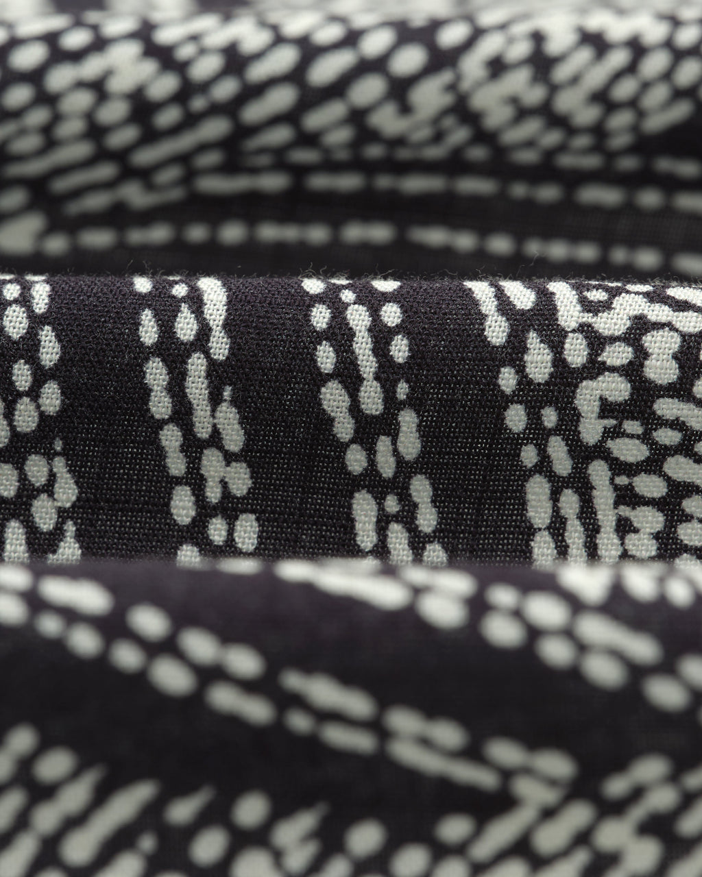 Didcot - Navy And Ecru Abstract Print Short-Sleeve Shirt