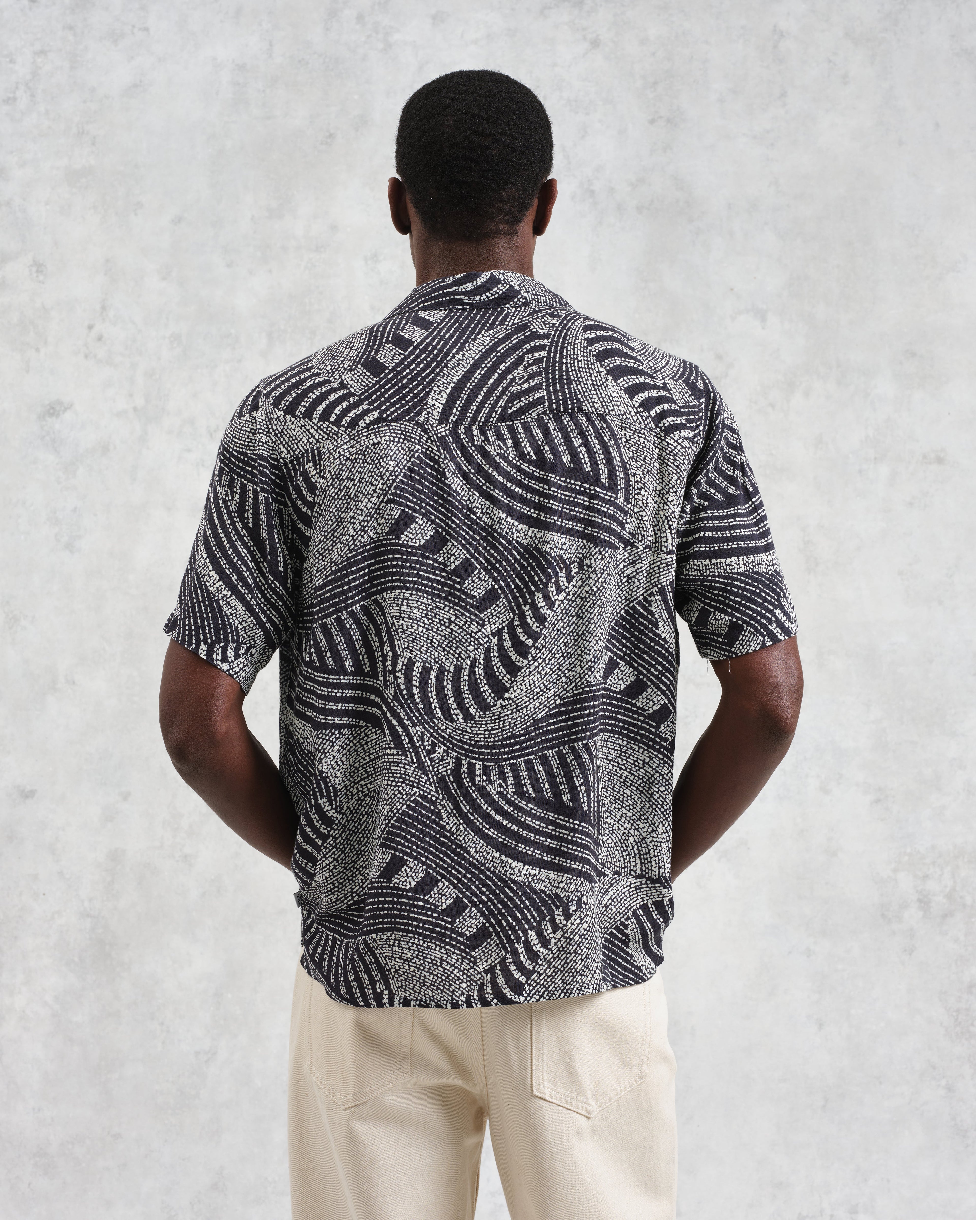 Didcot - Navy And Ecru Abstract Print Short-Sleeve Shirt