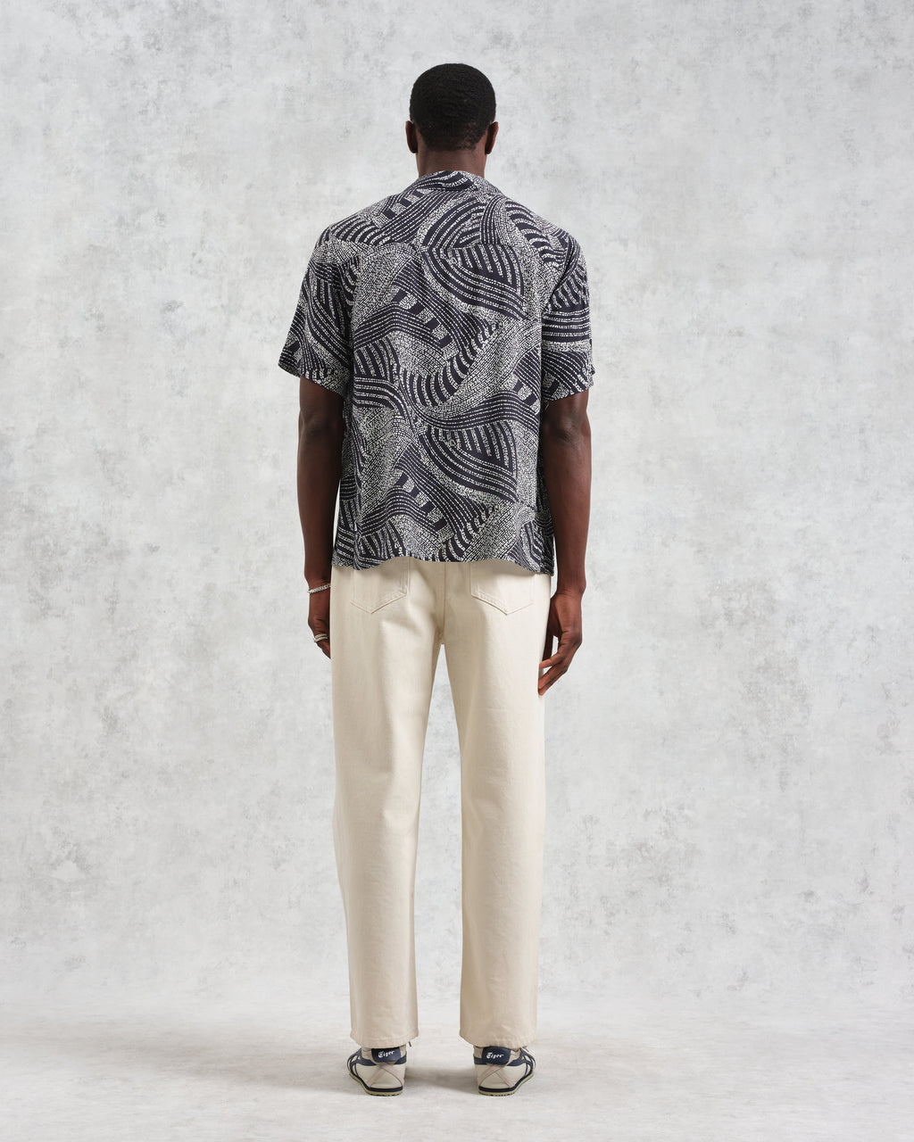 Didcot - Navy And Ecru Abstract Print Short-Sleeve Shirt