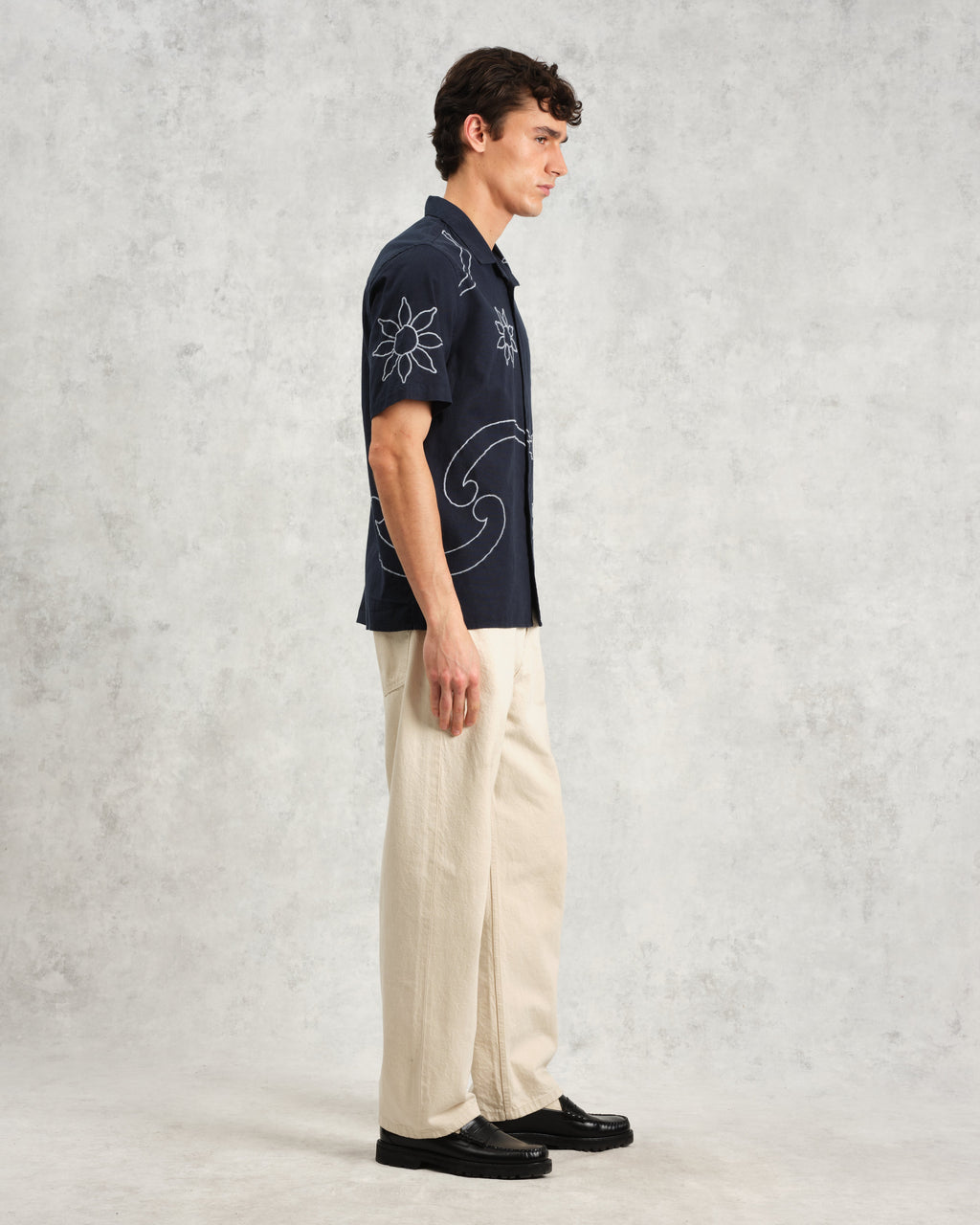 Didcot - Navy Bold Floral Embroidered Short-Sleeve Shirt