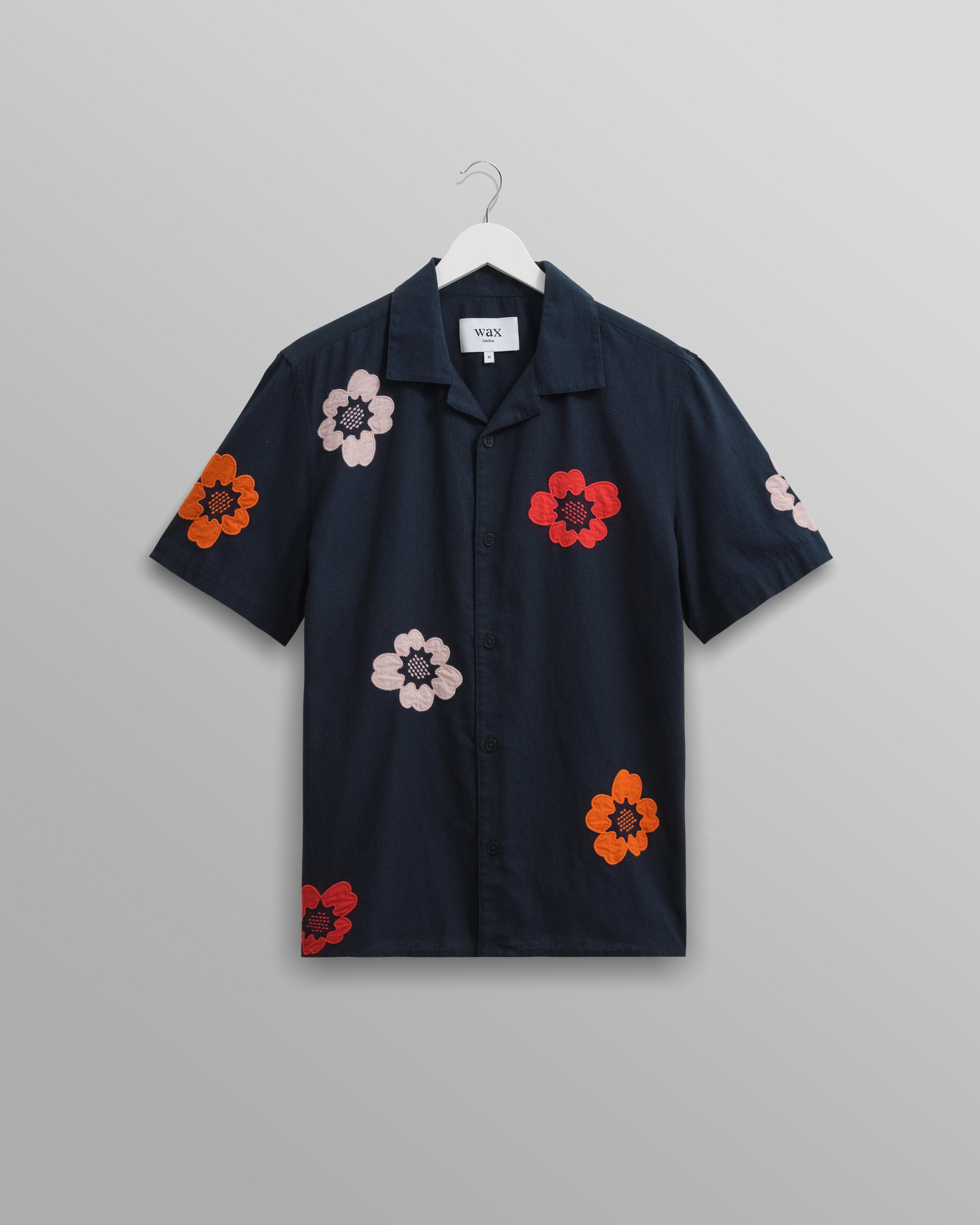 Didcot - Navy Floral Applique Short-Sleeve Shirt