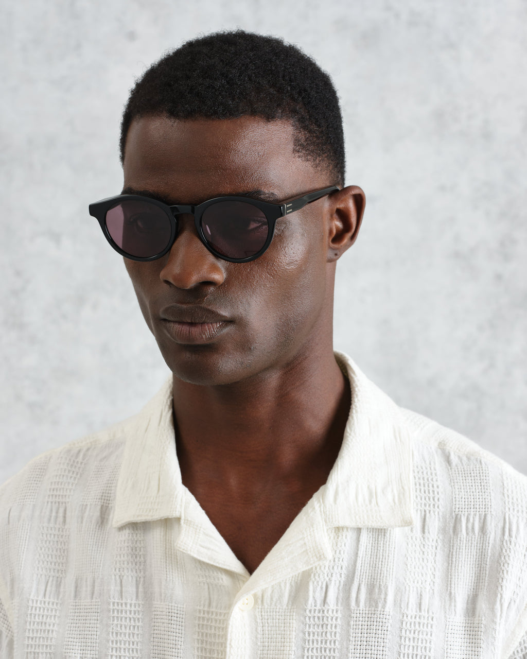 Fulham - Black Acetate Round Sunglasses