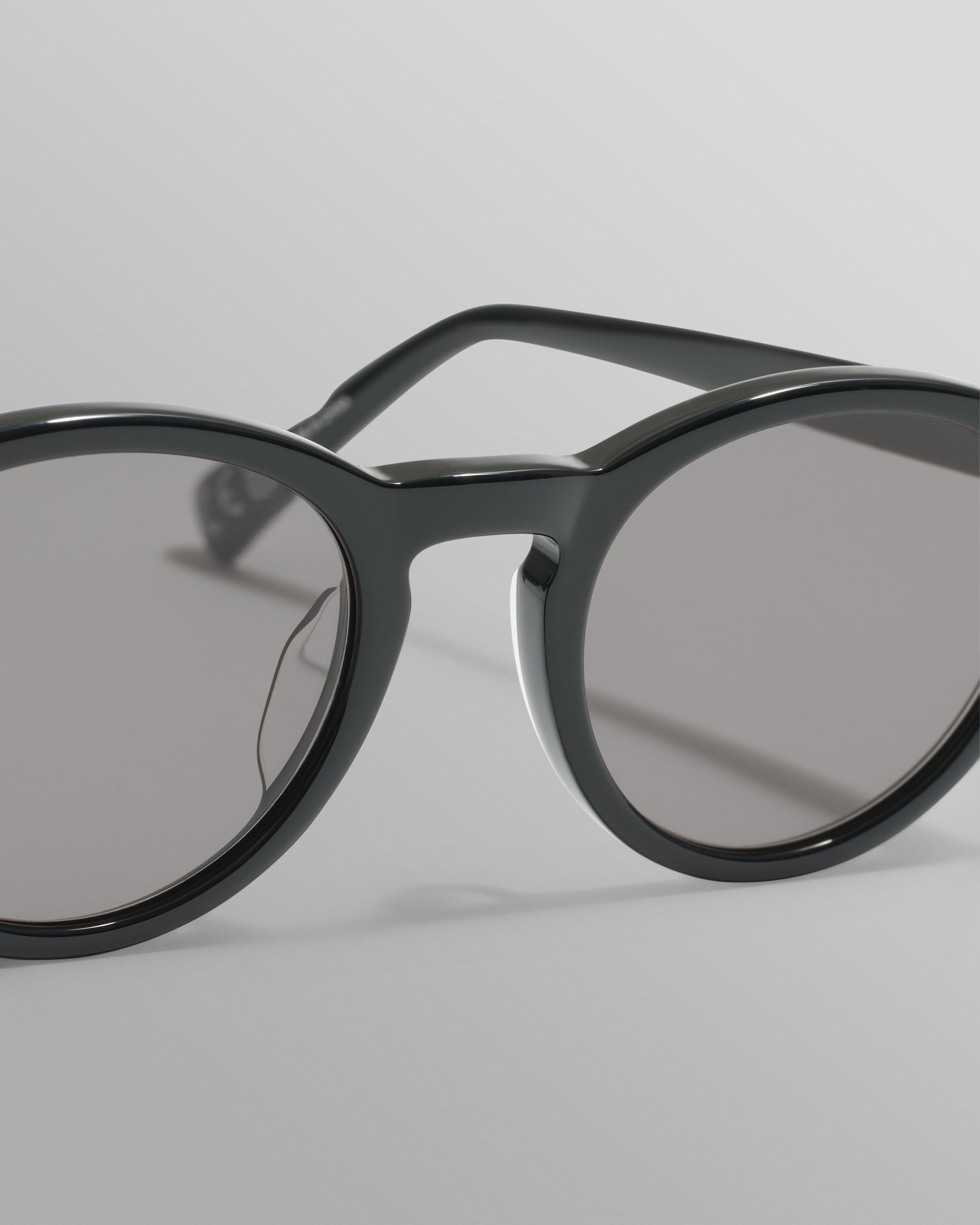 Fulham - Black Acetate Round Sunglasses