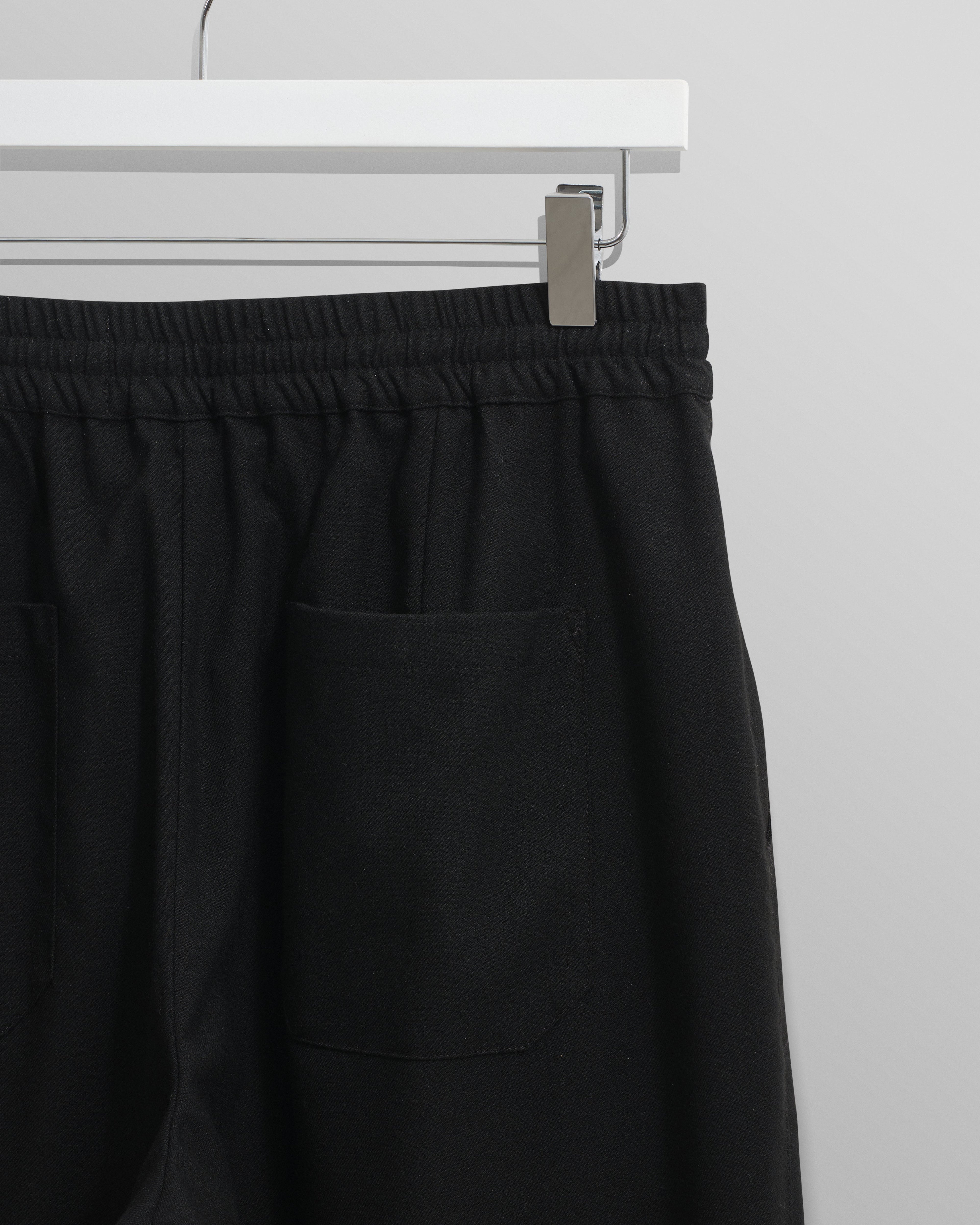 Glencoe - Black Loose Fit Trousers