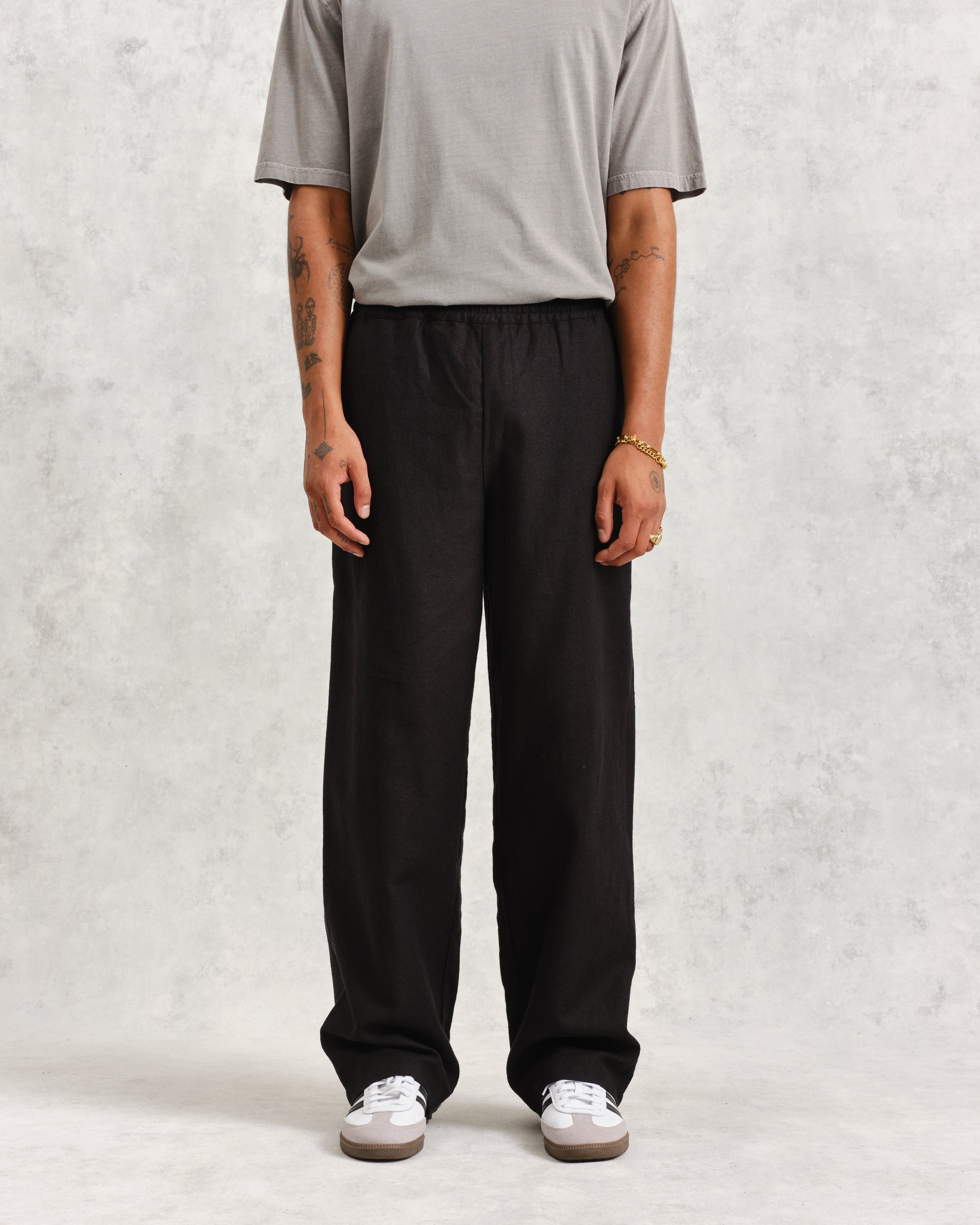 Glencoe - Black Loose Fit Trousers