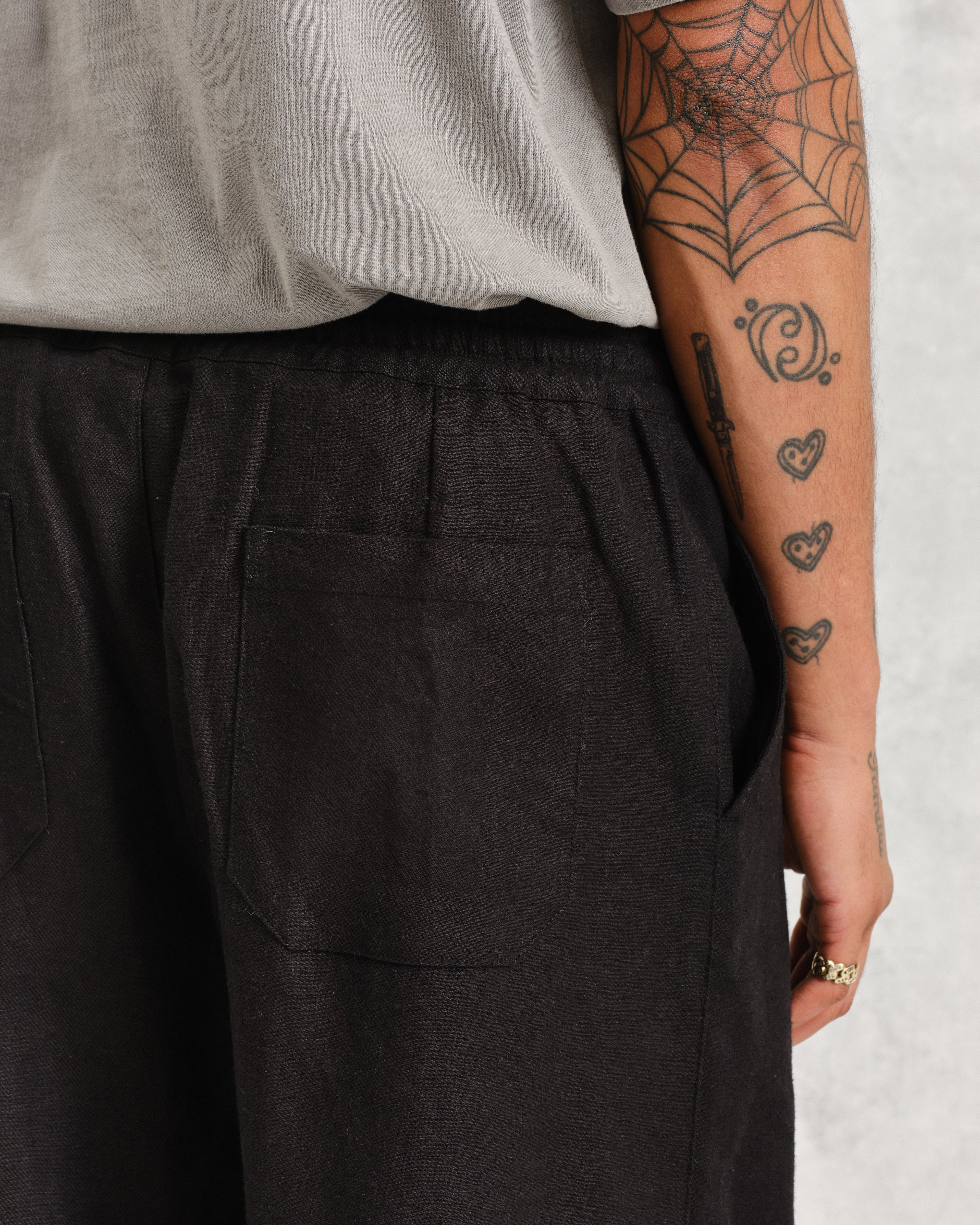 Glencoe - Black Loose Fit Trousers