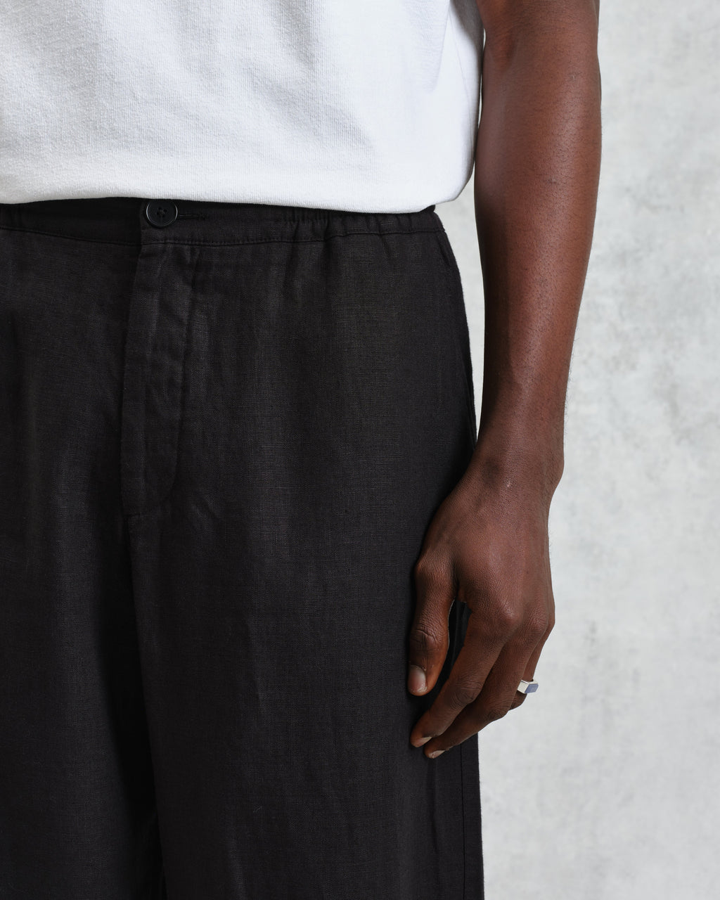 Glencoe - Washed Black Linen Trousers