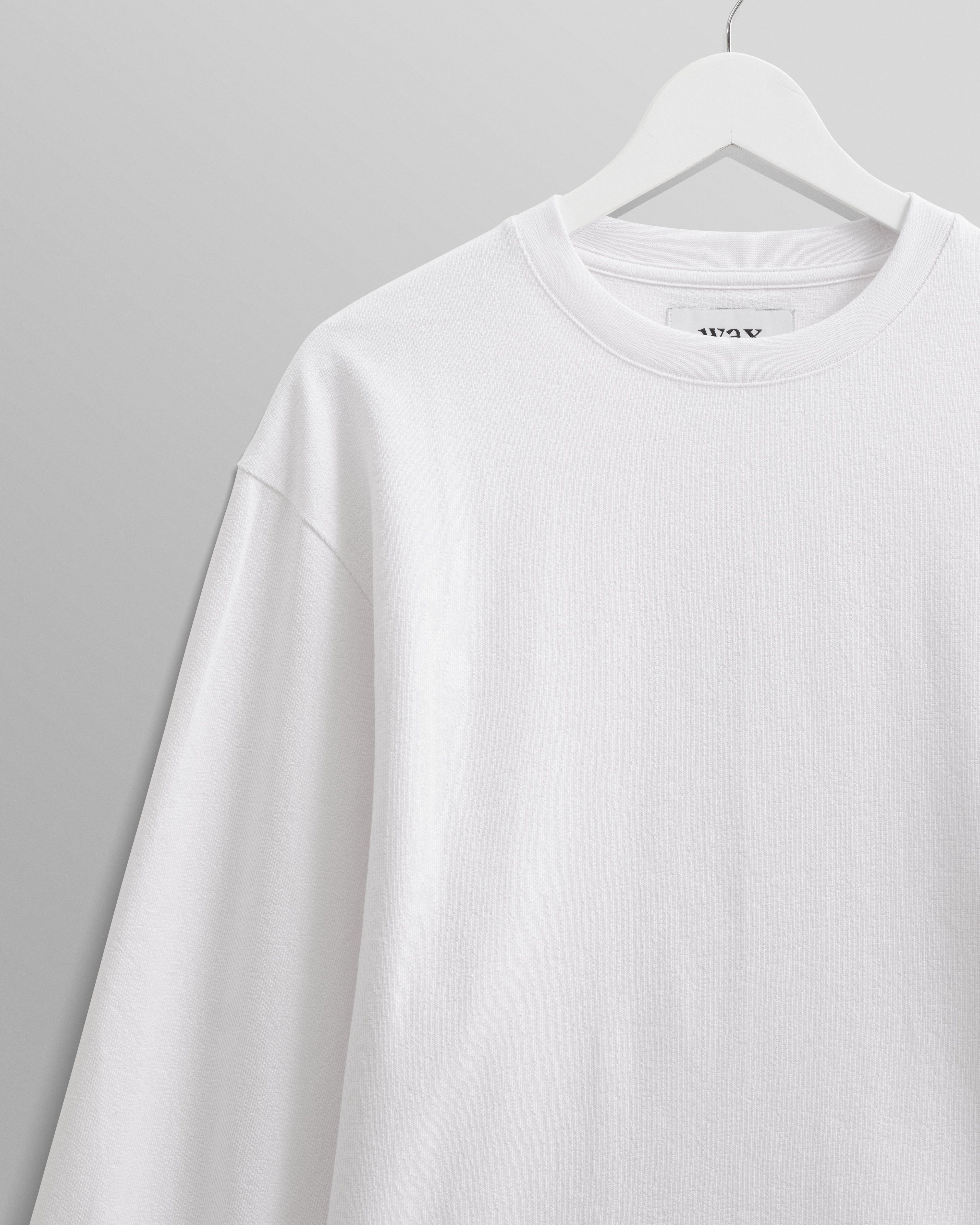 Hayden - White Textured Organic Cotton Long Sleeve T-Shirt