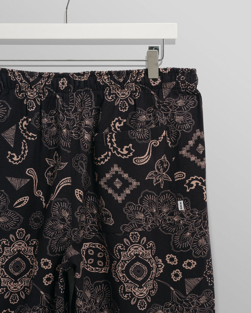 Hutton - Black And Beige Paisley Floral Lounge Trouser