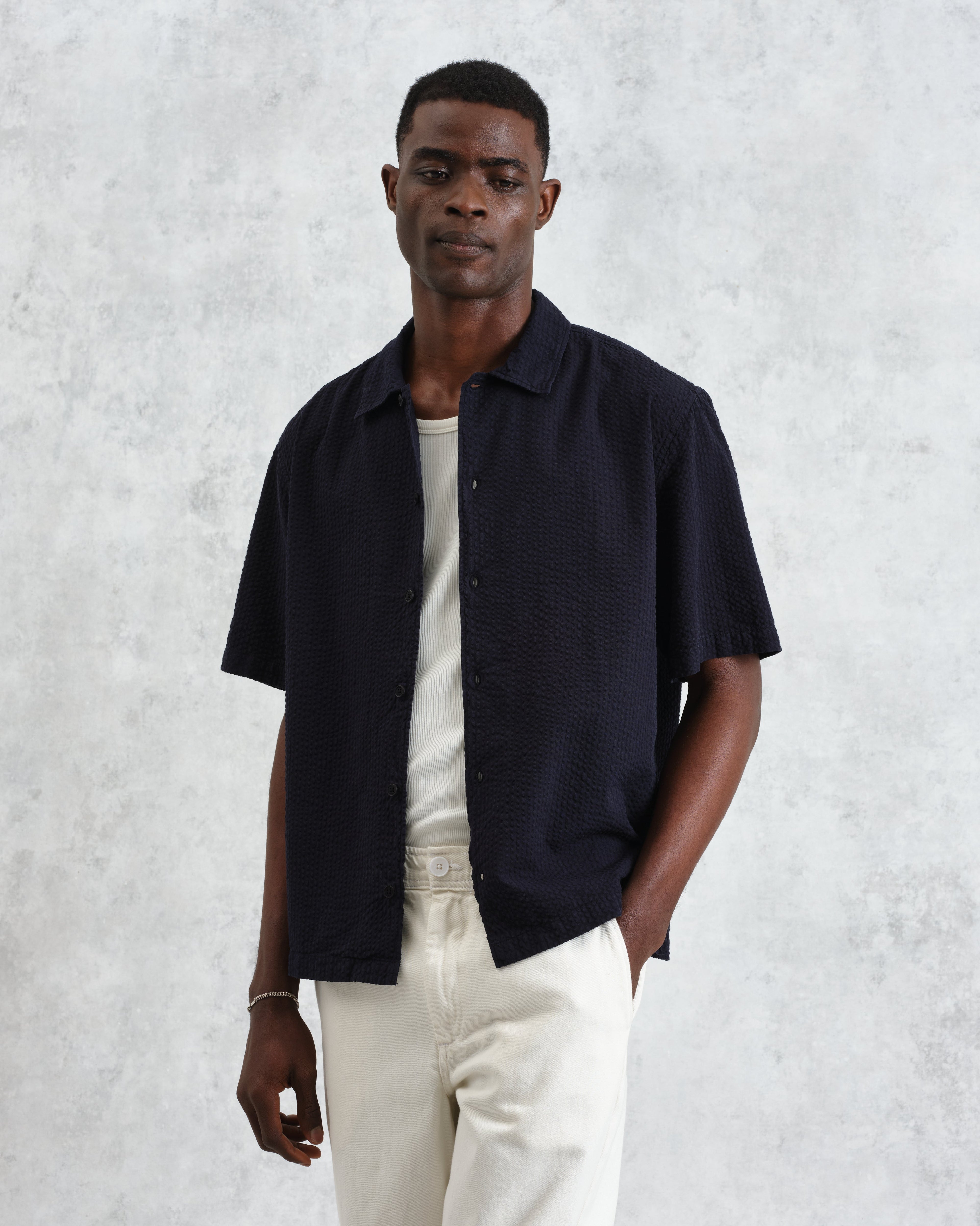 Keats - Navy Cotton Seersucker Short-Sleeve Shirt