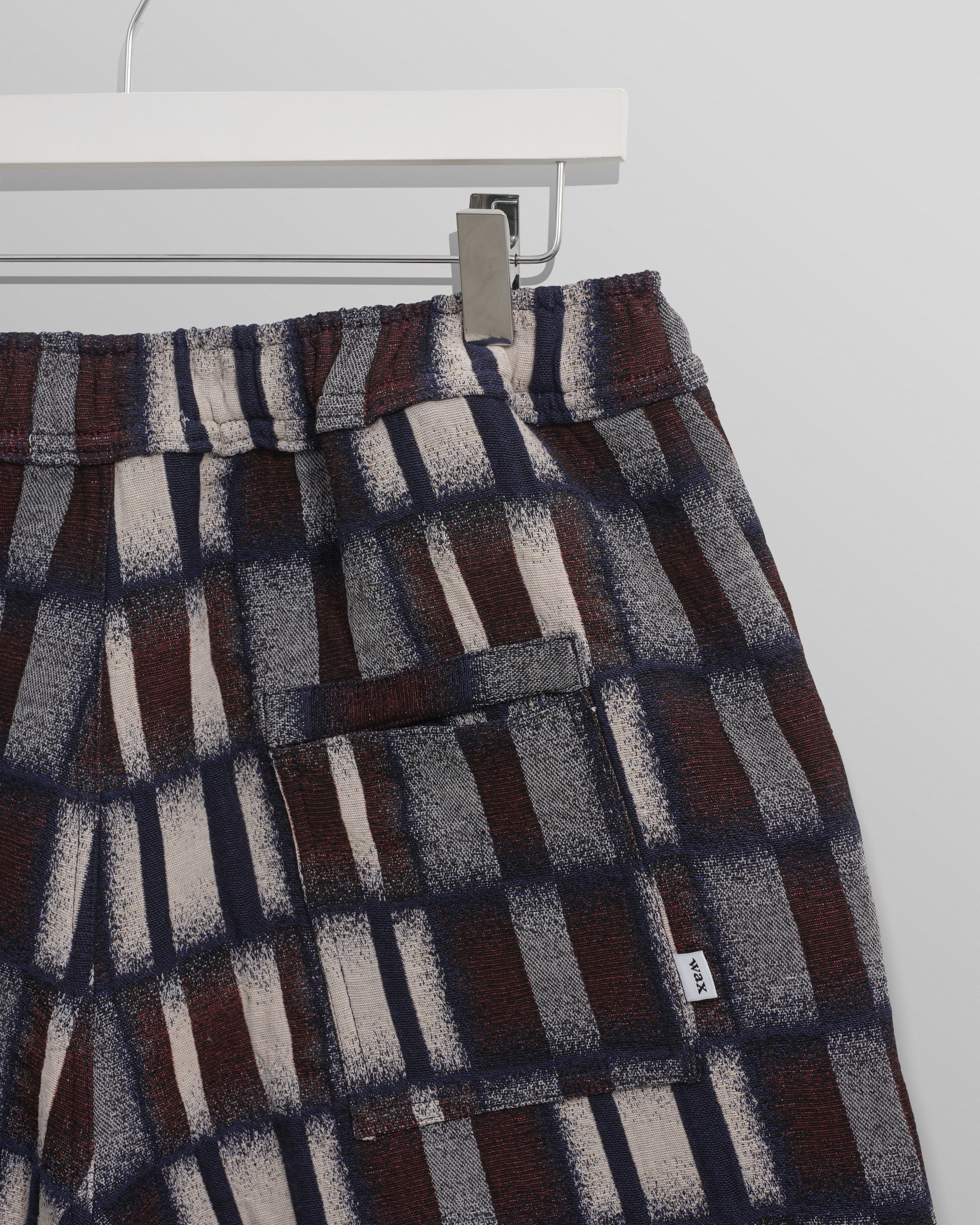 Kurt - Navy And Red Ombre Grid Shorts