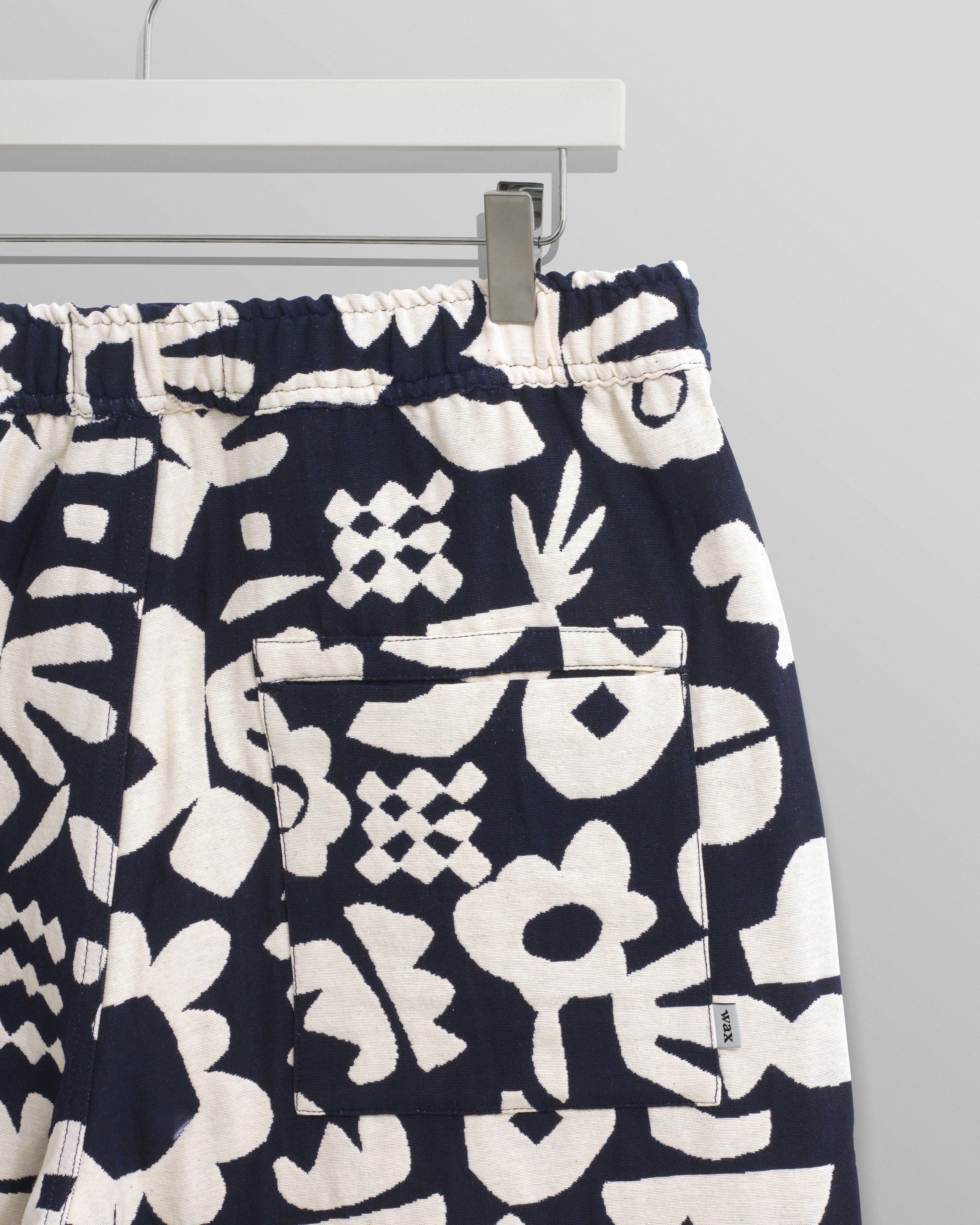 Kurt - Navy And Ecru Spin Jacquard Shorts