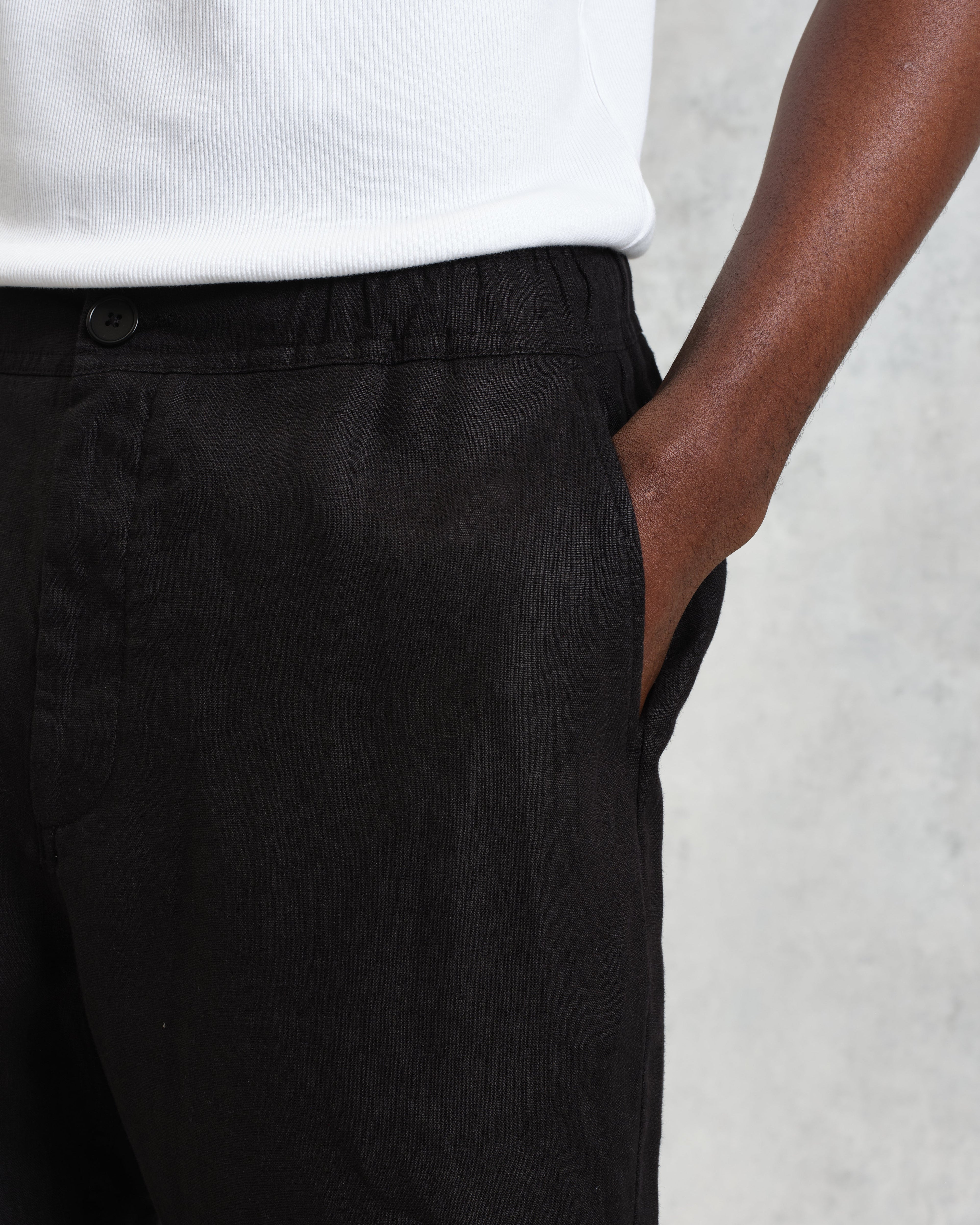 Kurt - Washed Black Linen Shorts
