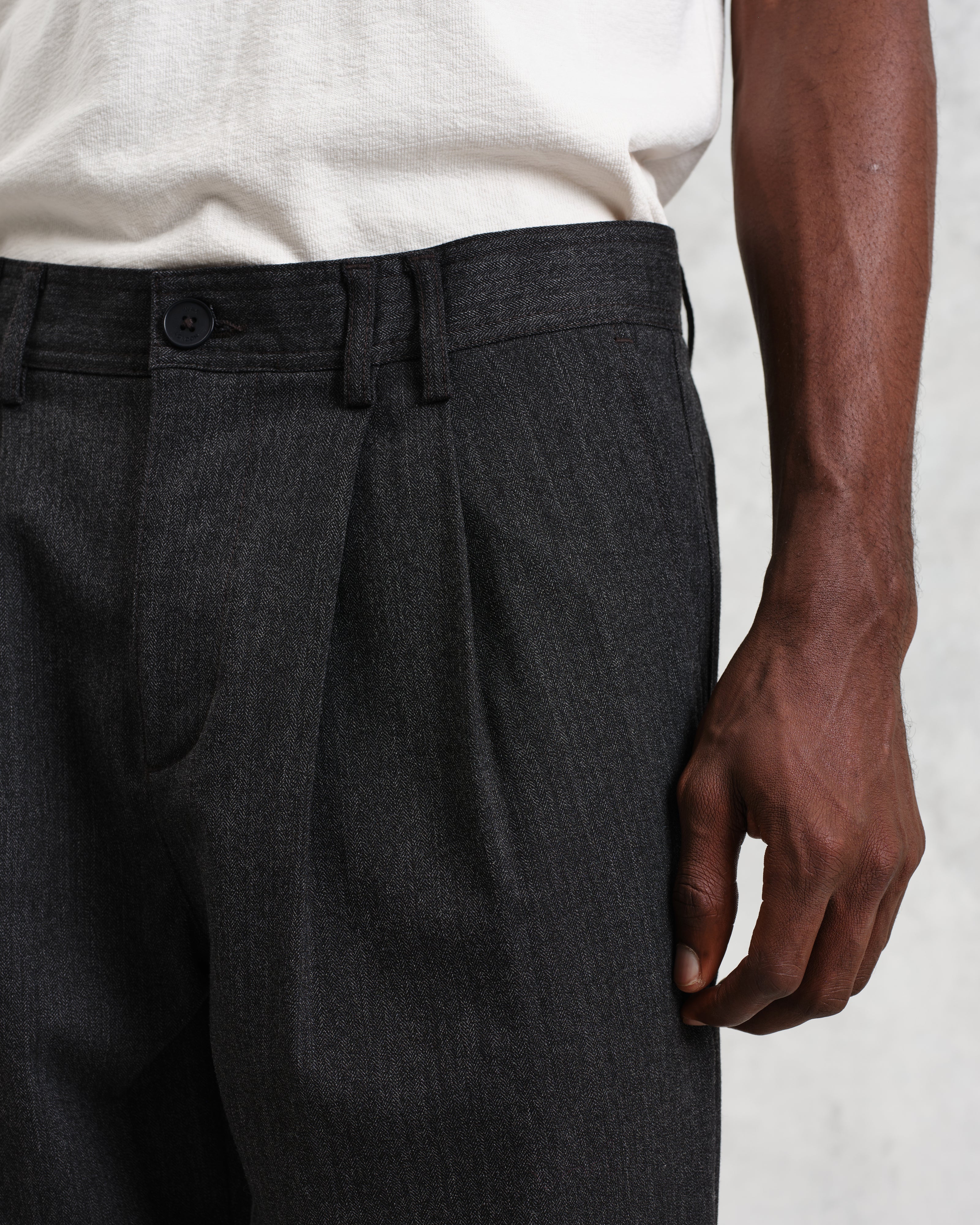 Raleigh - Charcoal Herringbone Pleated Trousers