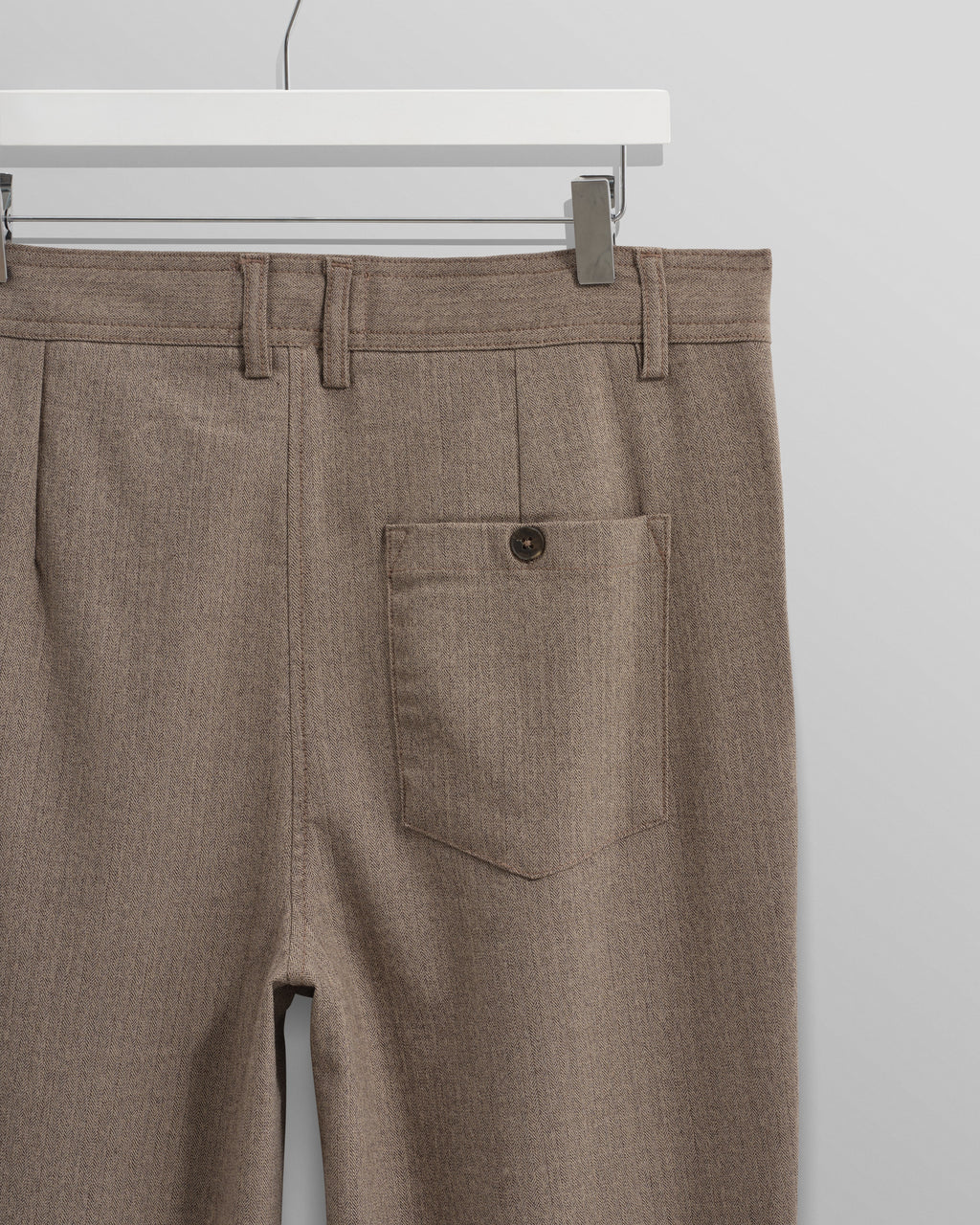 Raleigh - Light Brown Herringbone Pleated Trousers