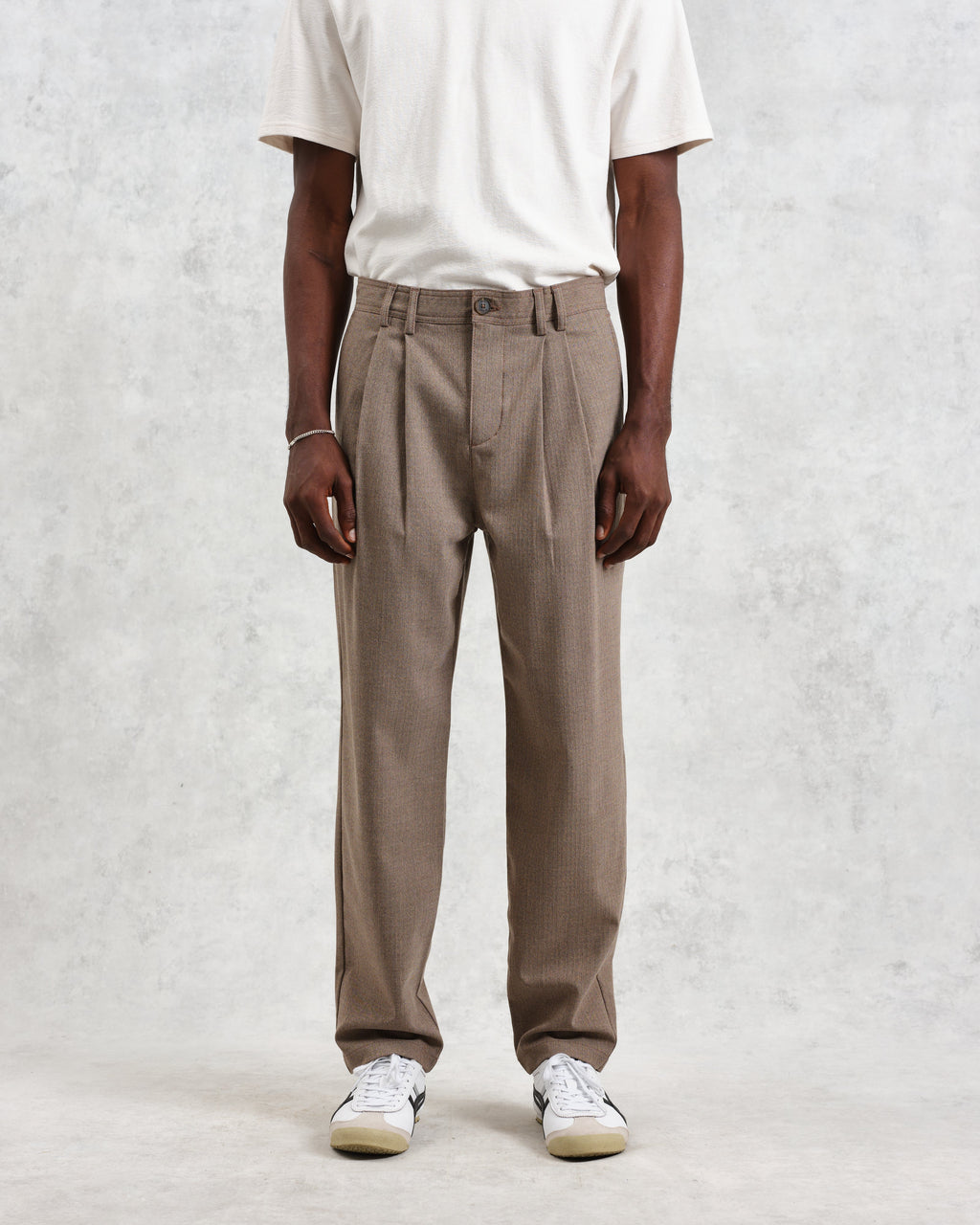 Raleigh - Light Brown Herringbone Pleated Trousers