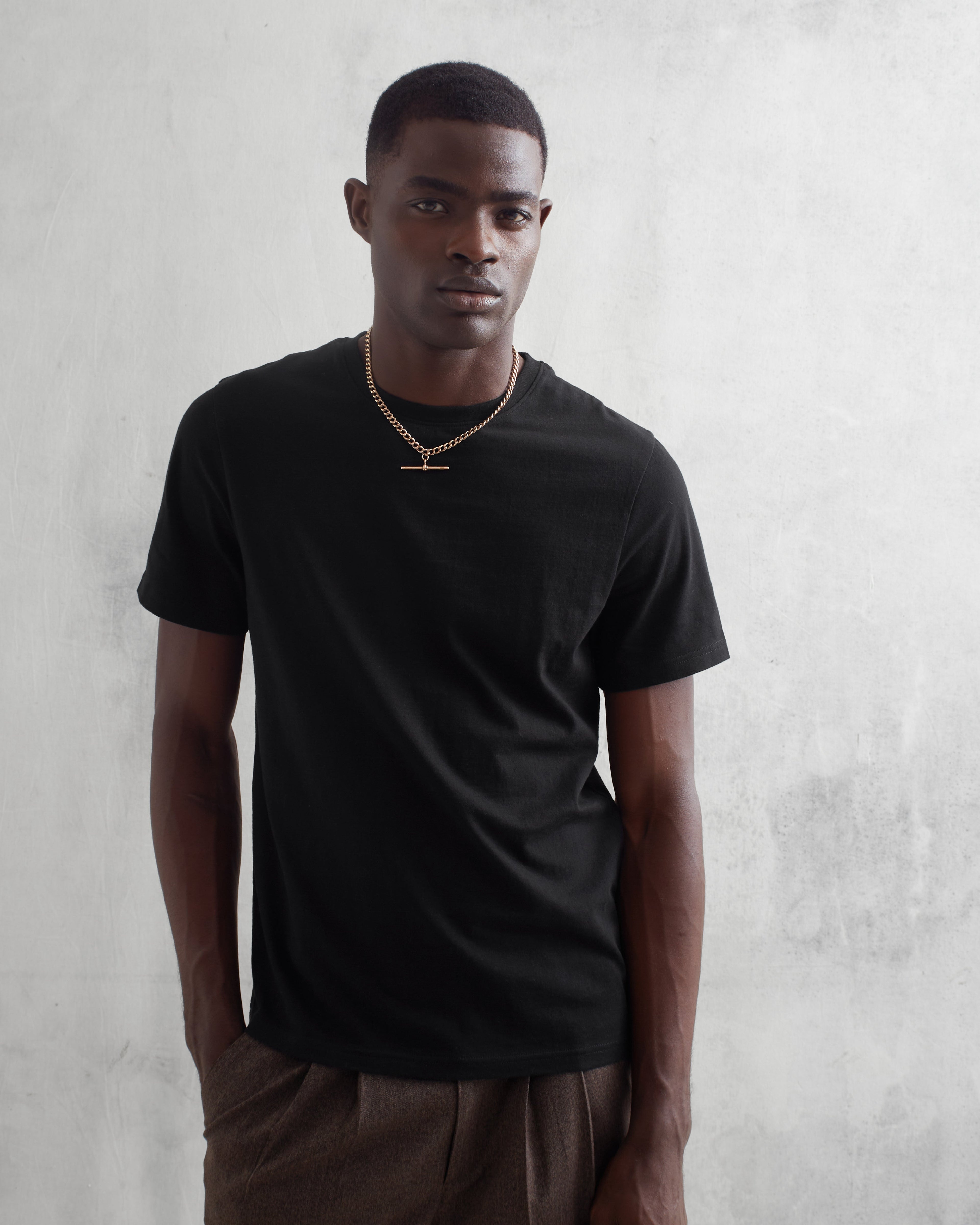 Reid - Black Organic Cotton T-Shirt