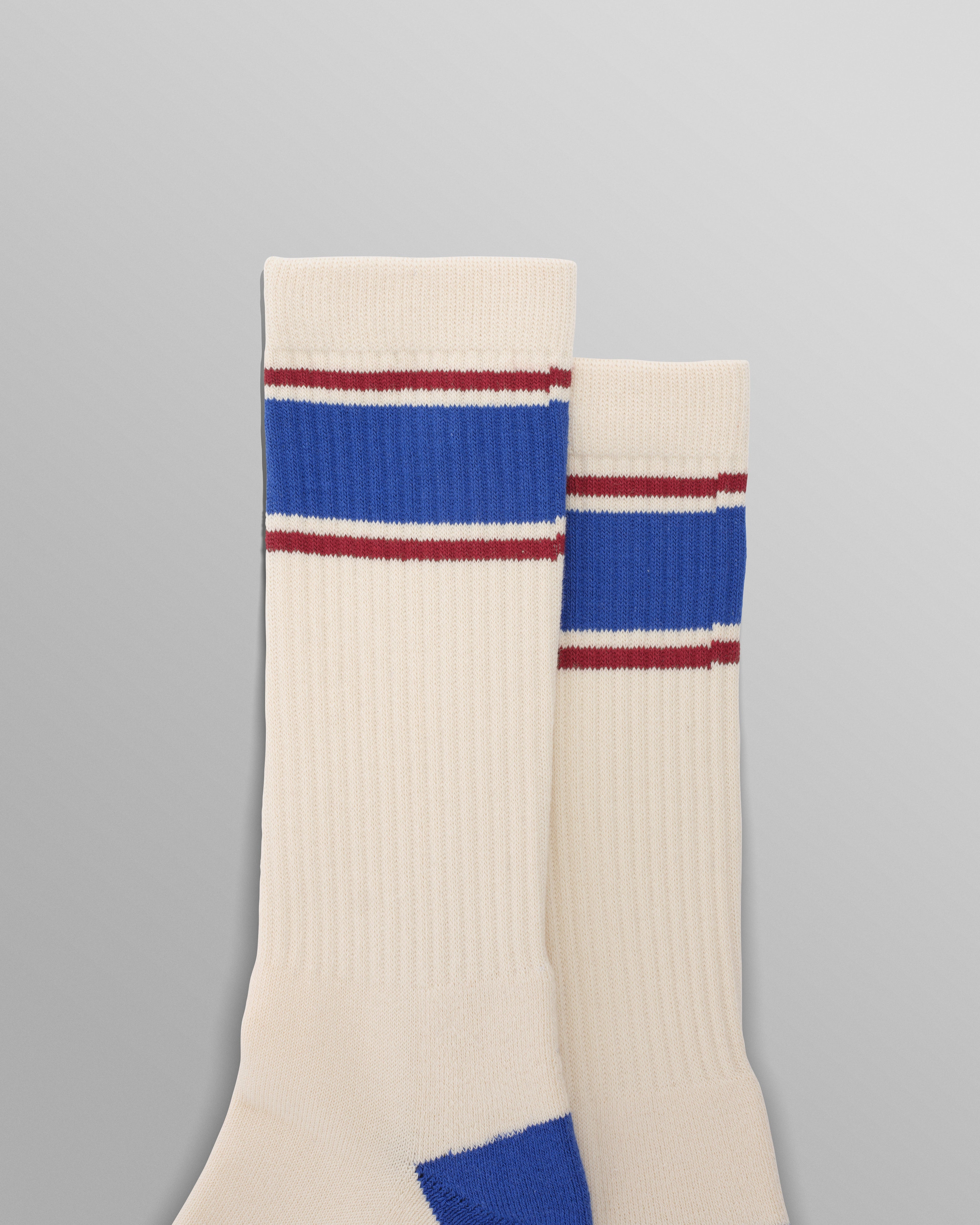 Thorpe - Ecru And Blue Running Stripe Sports Sock